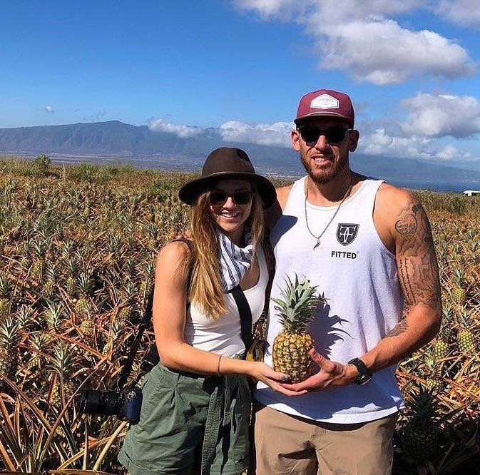 Joe Musgrove, girlfriend, pineapple, SD Desktop Wallpaper