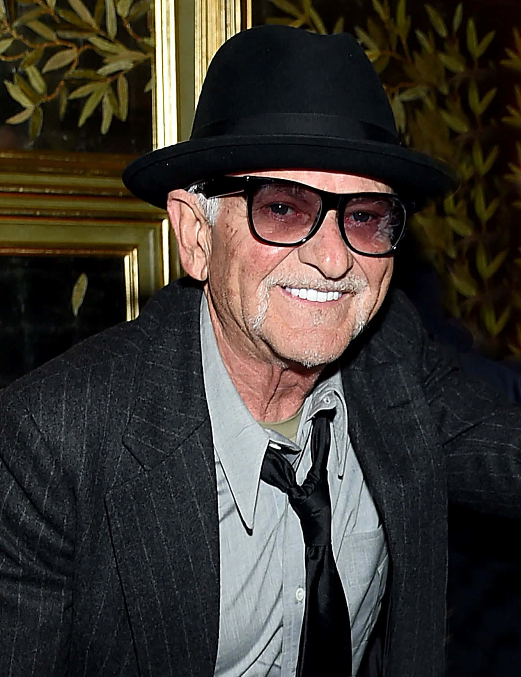 Joe Pesci, black fedora, thick glasses, Full HD Phone Wallpaper