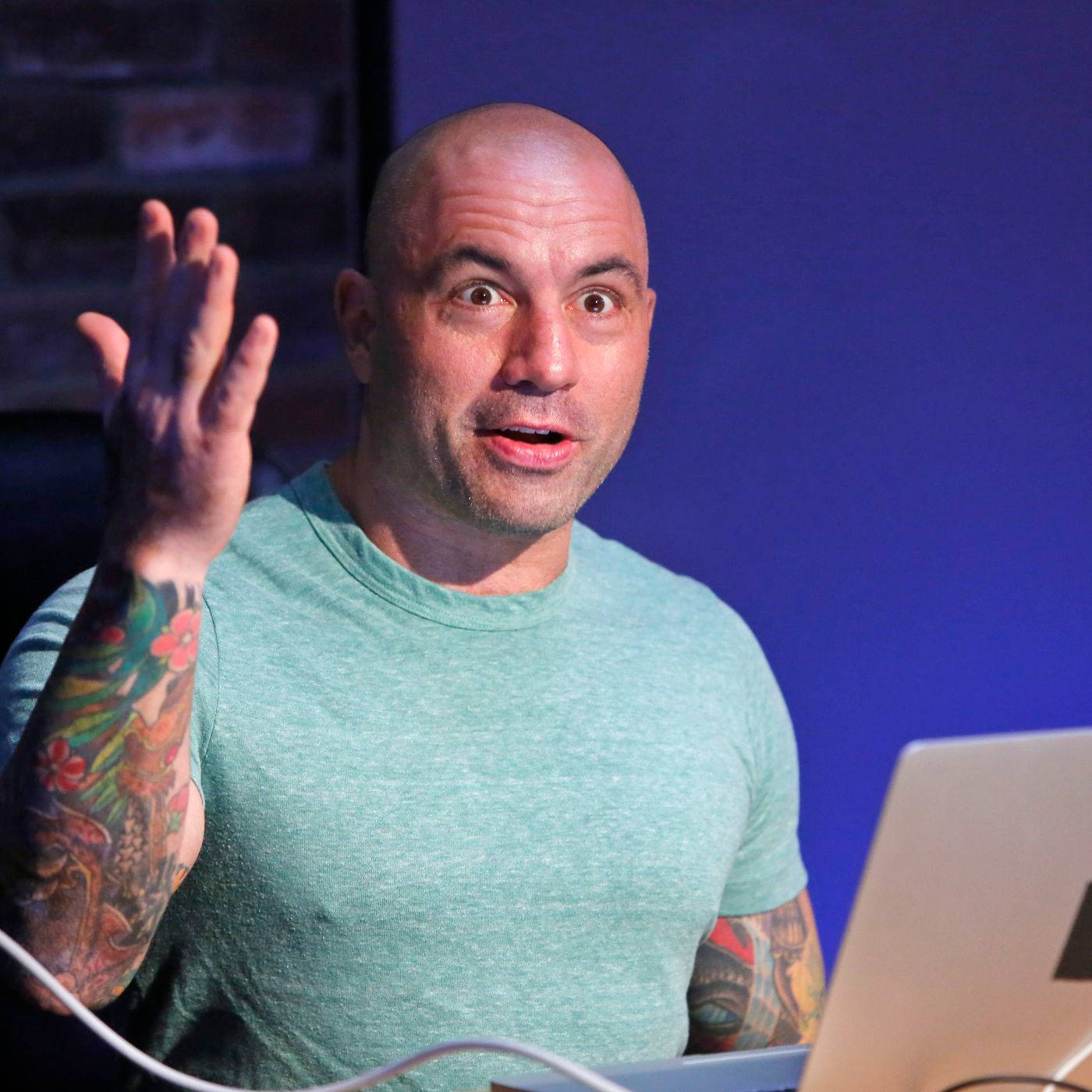Joe Rogan, Spotify Podcast, laptop, HD Desktop Wallpaper