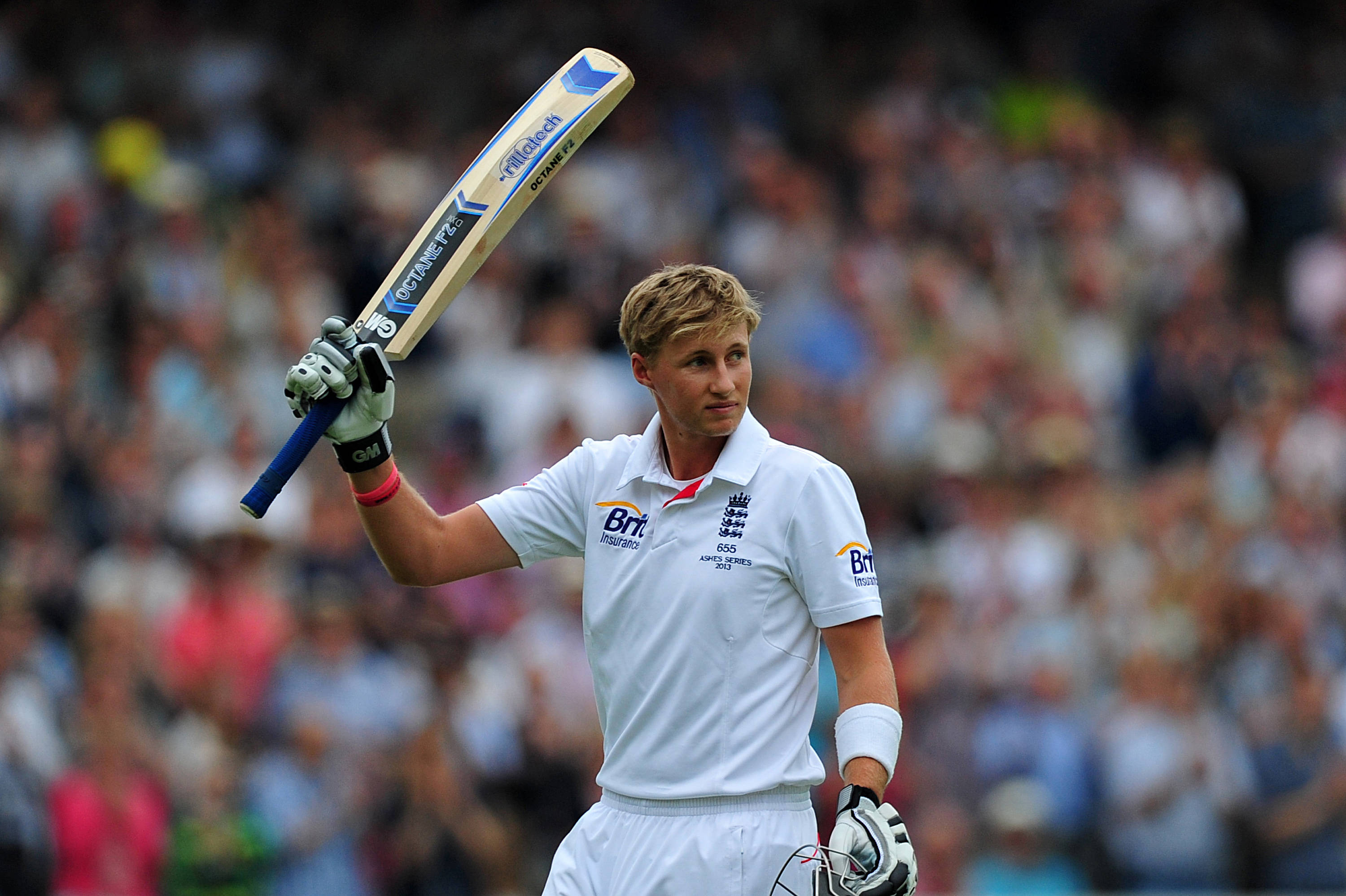 Joe Root, cricket player, white uniform, 2K Desktop Wallpaper