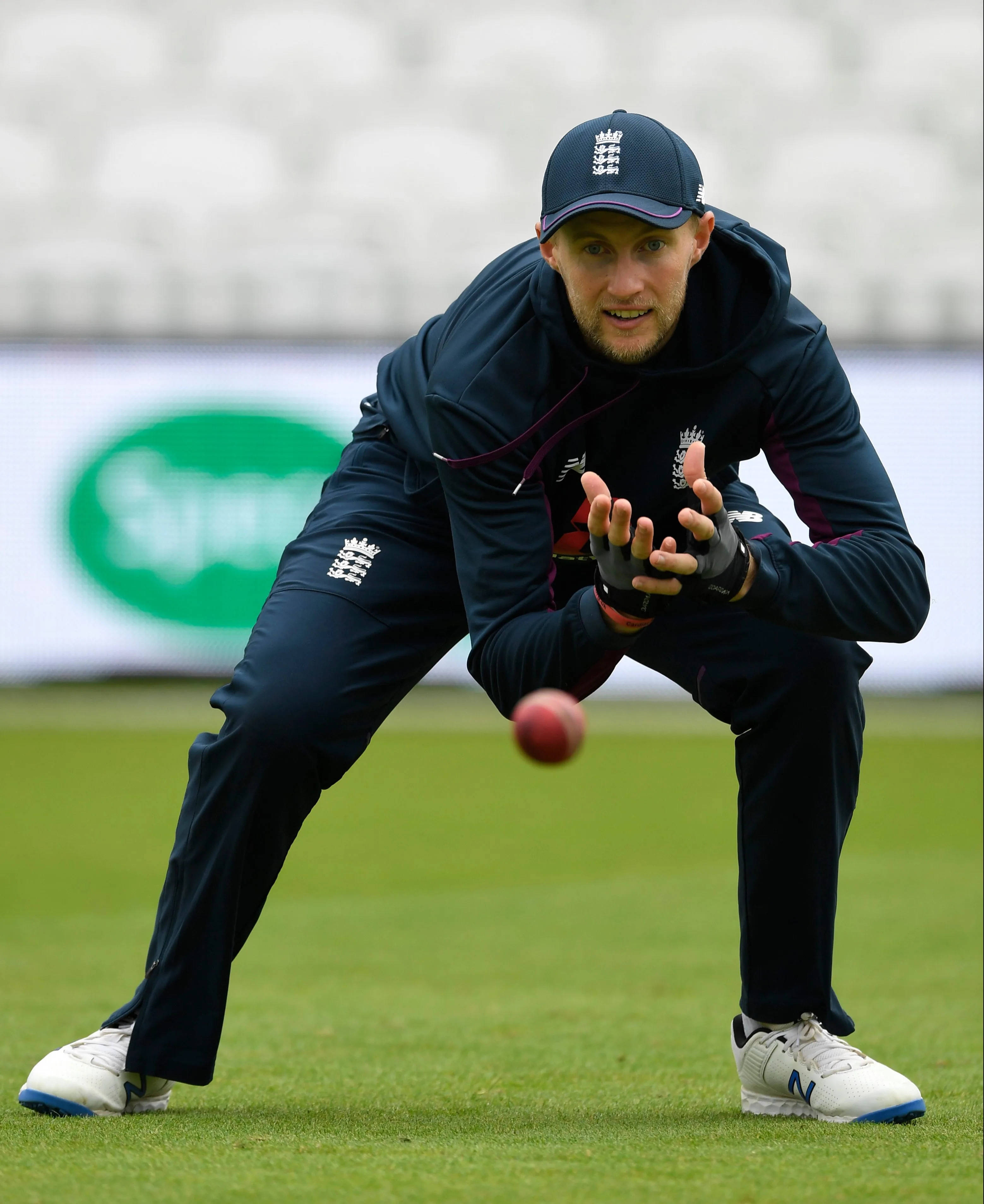 Joe Root, cricket player, navy gear, 2K Phone Wallpaper