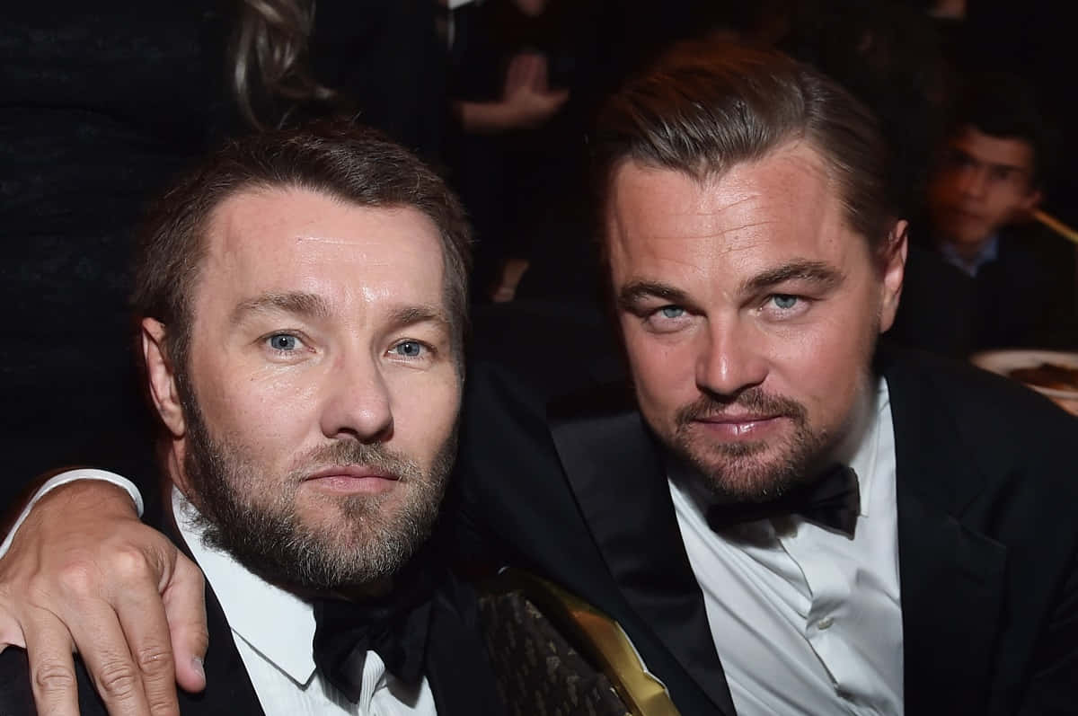 Joel Edgerton, tuxedos, dimly lit formal event, SD Desktop Wallpaper