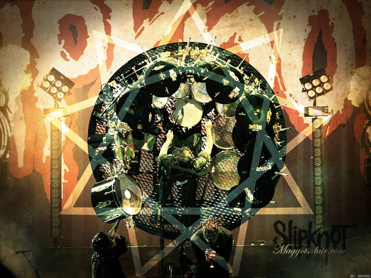 Joey Jordison, drum stage, green outfit, HD Desktop Wallpaper