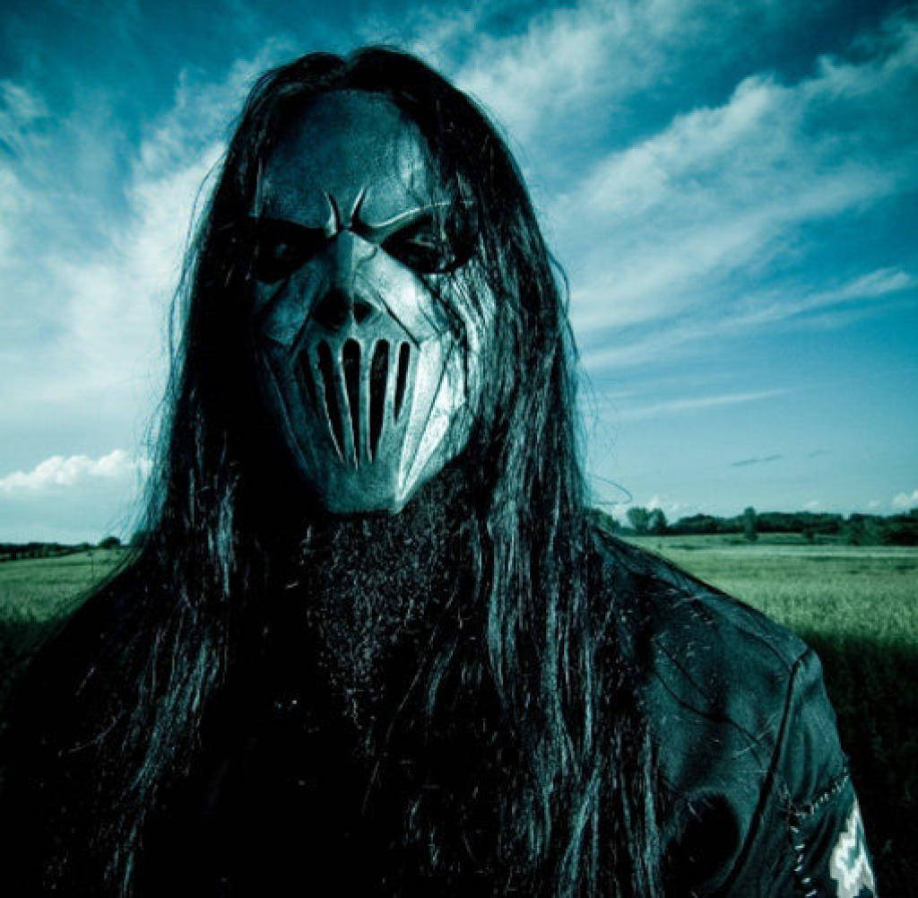 Joey Jordison, metallic spiked mask, long dark hair, SD Desktop Wallpaper
