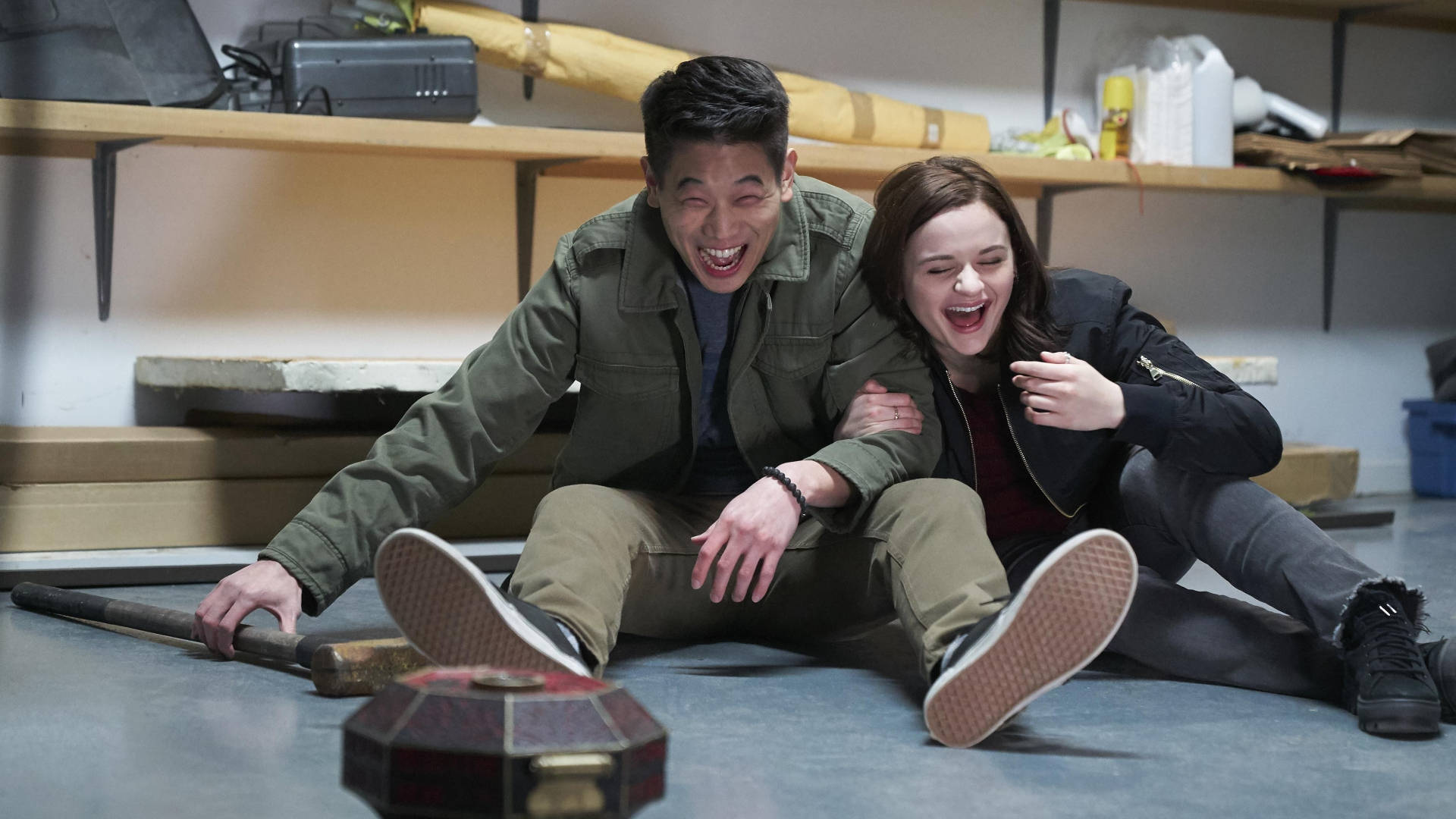 Joey King, movie bloopers, concrete floor, Full HD Desktop Wallpaper
