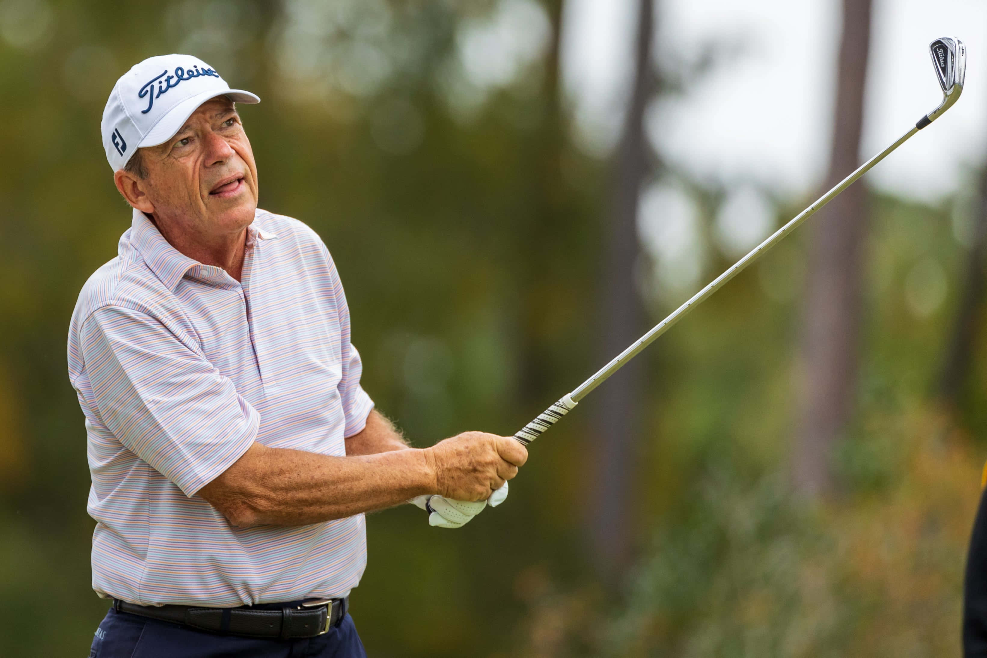 Joey Sindelar, golf course, white cap, 2K Desktop Wallpaper