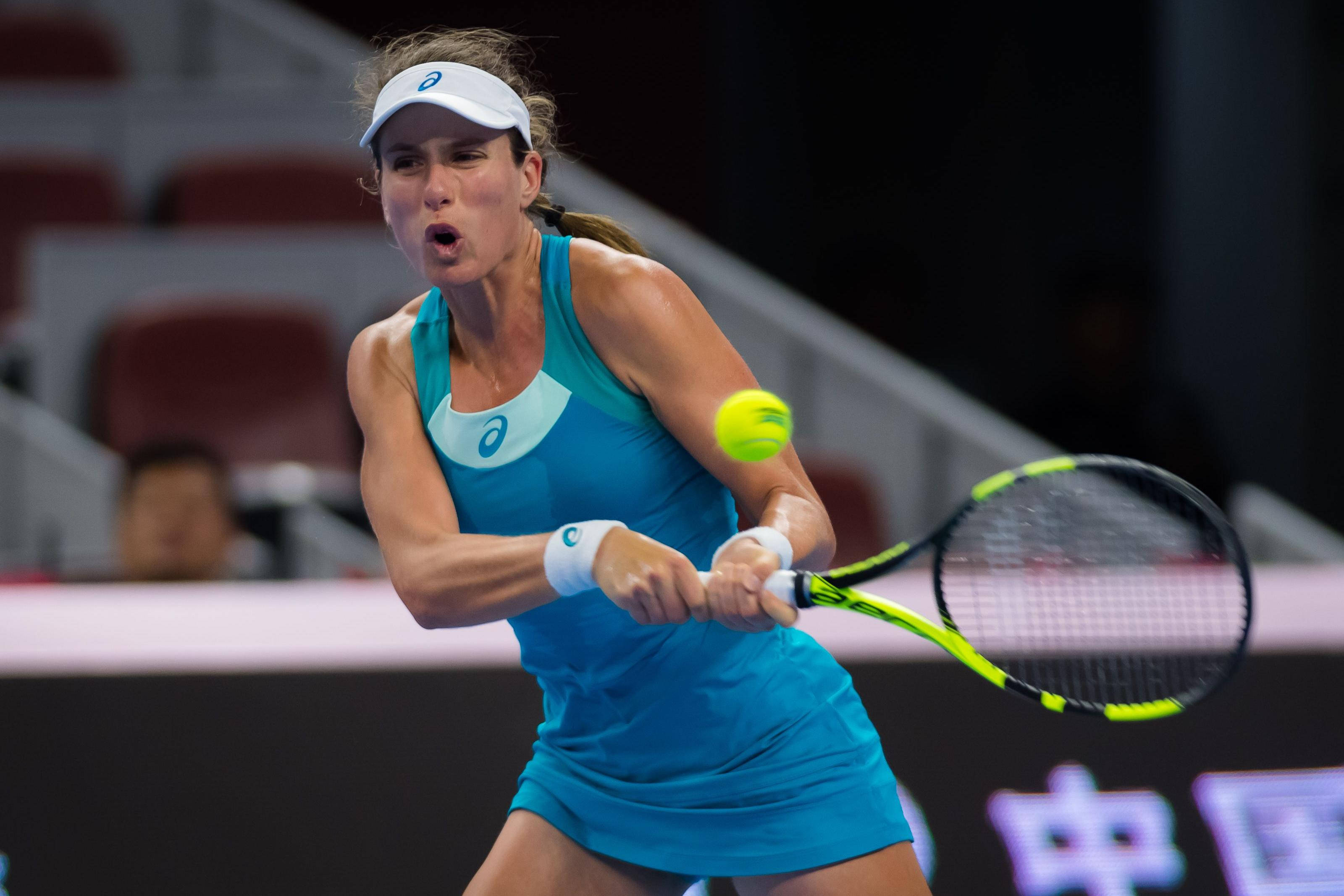 Johanna Konta, blue tennis dress, bright yellow ball, 2K Desktop Wallpaper