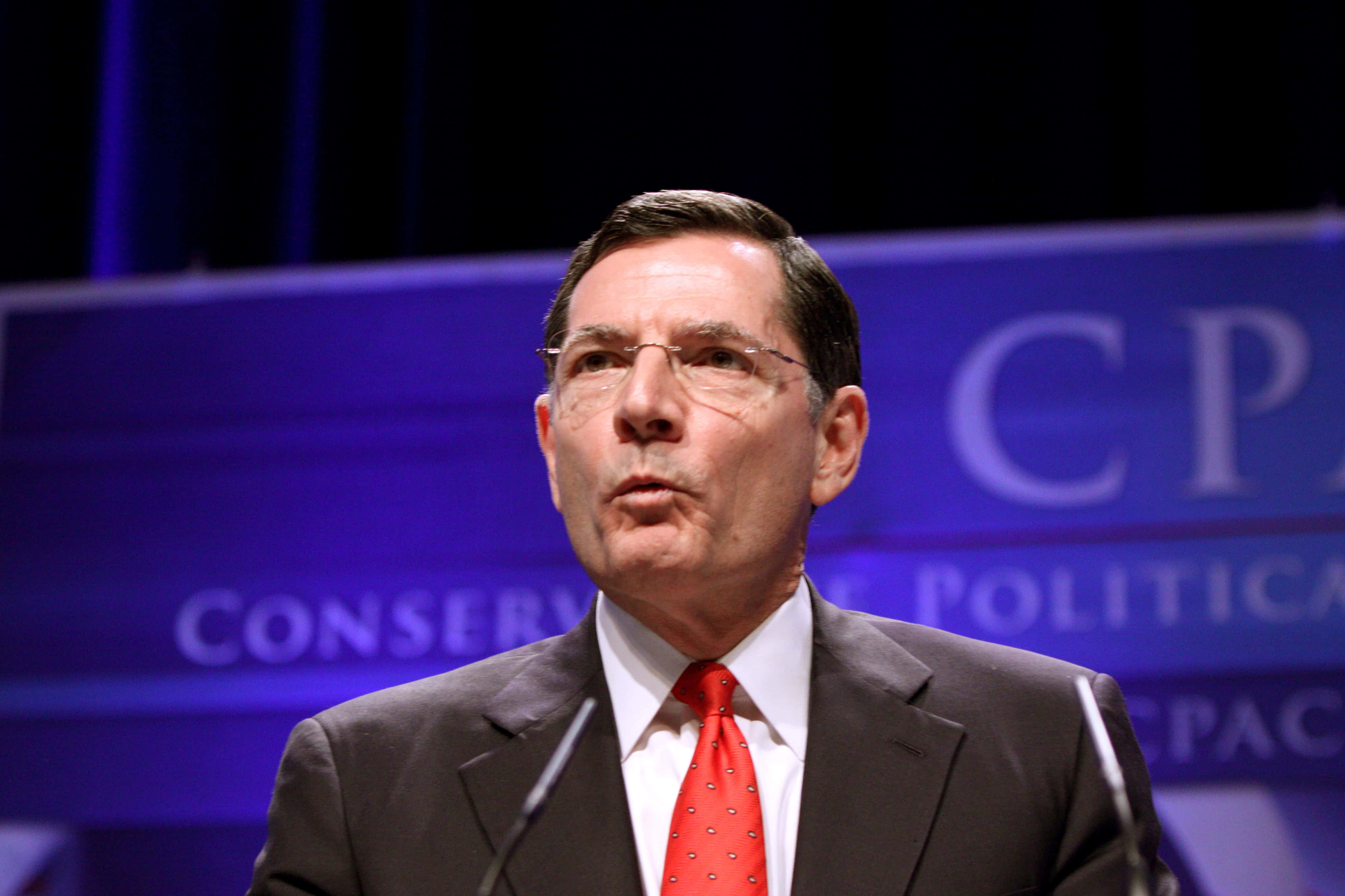 John Barrasso, red tie, blue CPAC backdrop, 4K Desktop Wallpaper