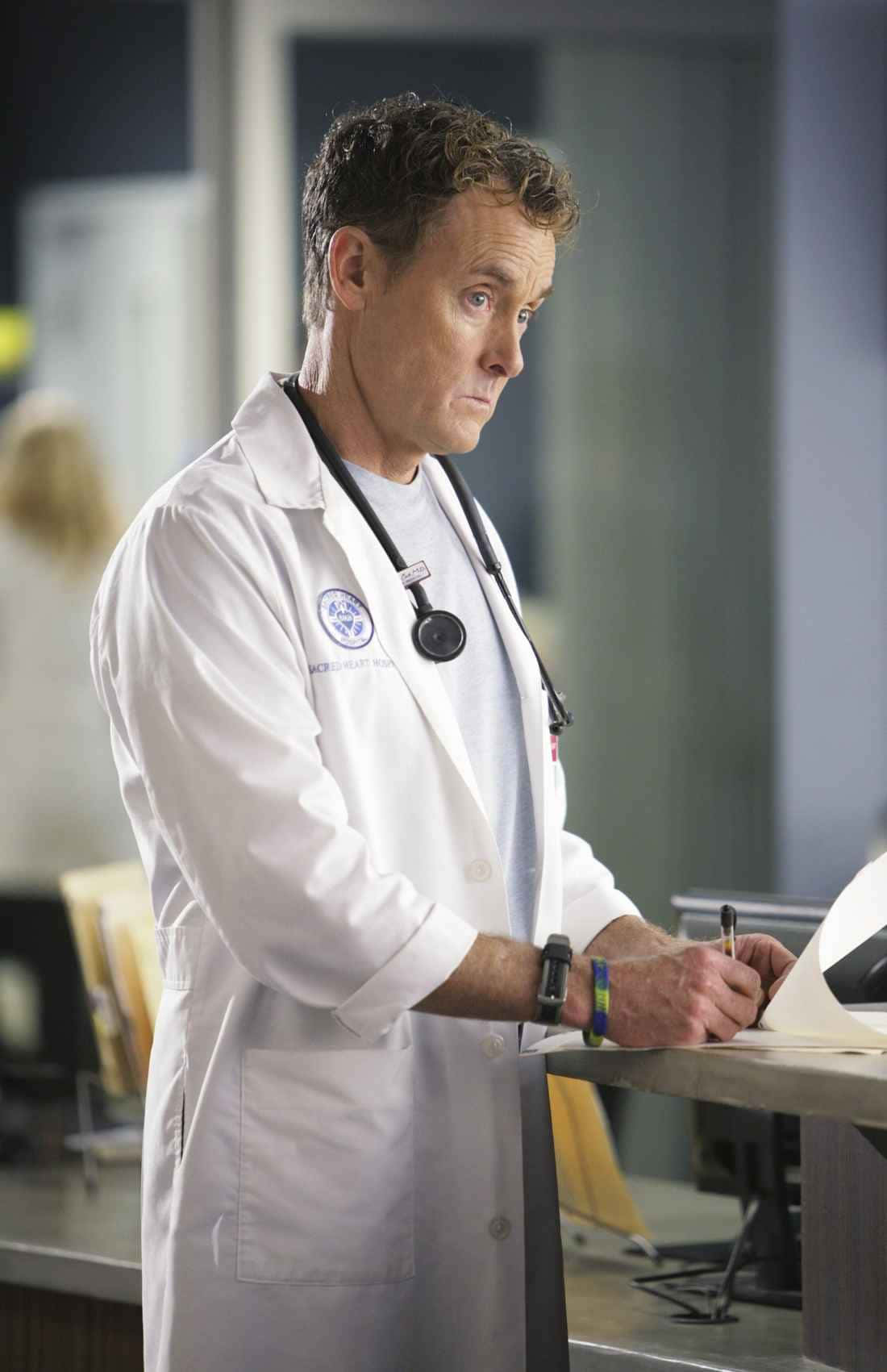 John C. McGinley, white lab coat, stethoscope, HD Phone Wallpaper