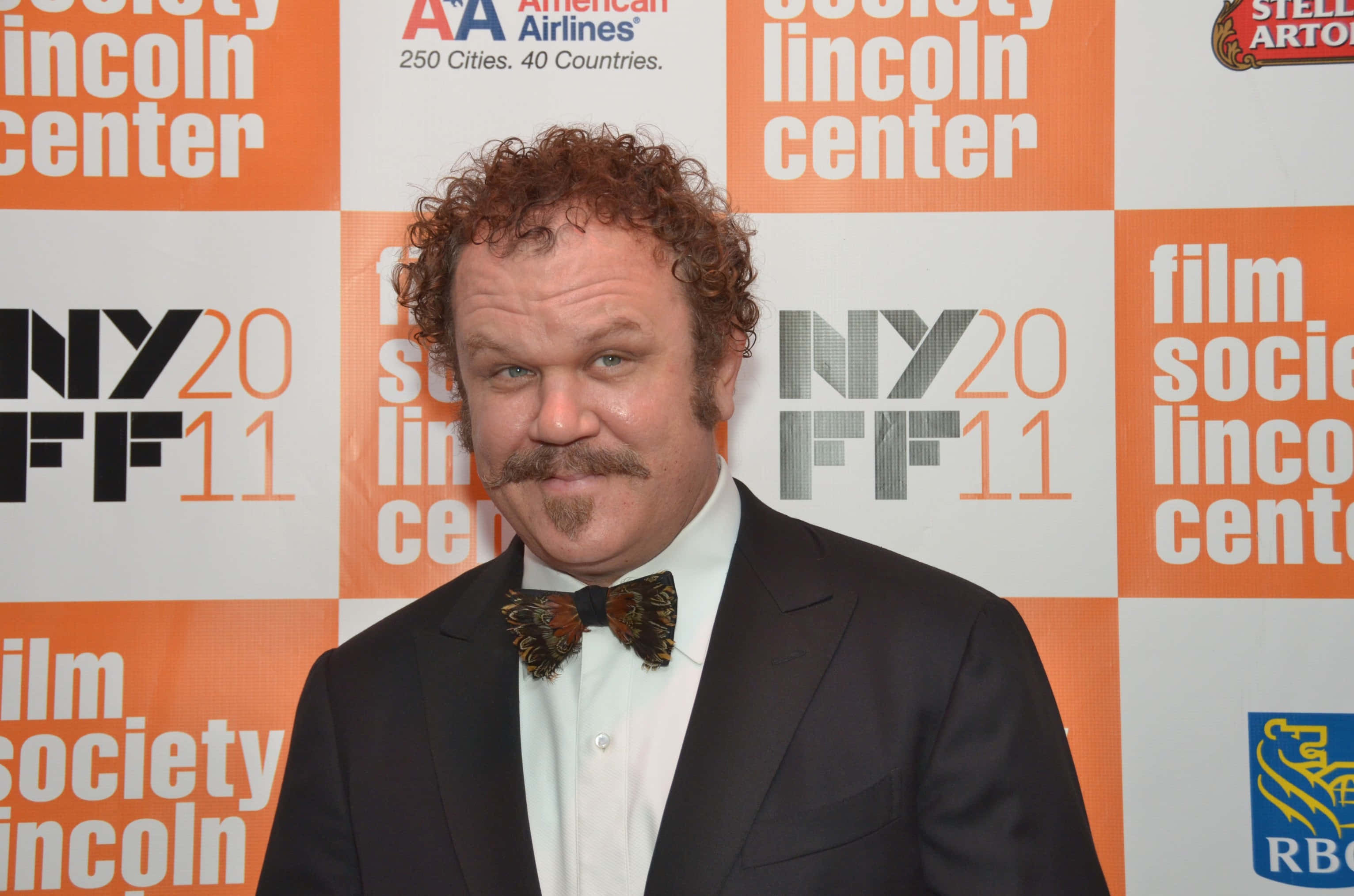 John C. Reilly, black suit, patterned bow tie, 2K Desktop Wallpaper