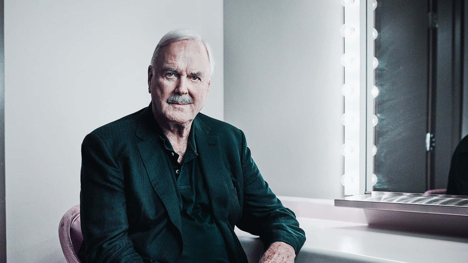 John Cleese, dressing room chair, vanity lights, HD Desktop Wallpaper