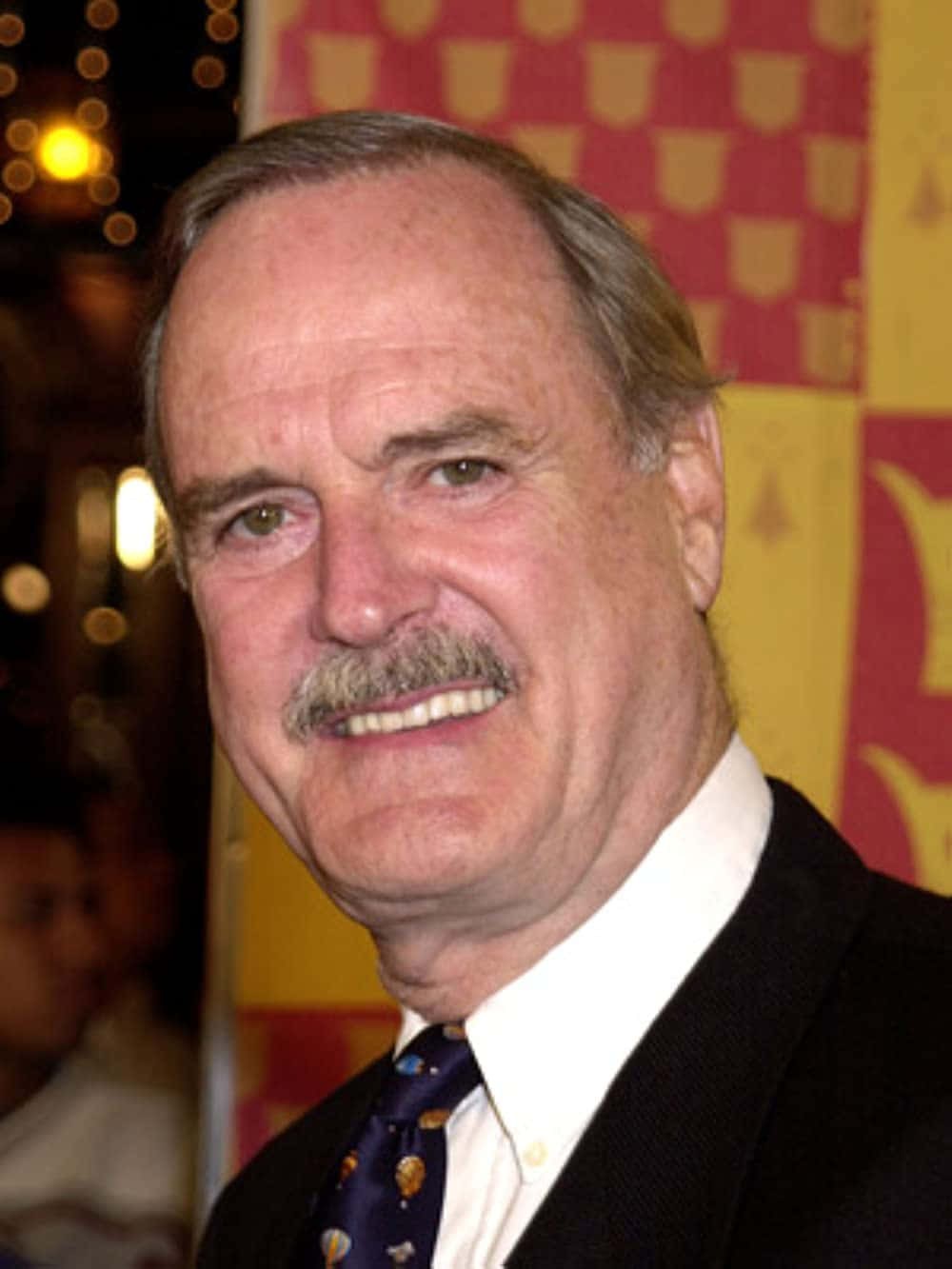 John Cleese, iconic British comedian, suit, HD Phone Wallpaper