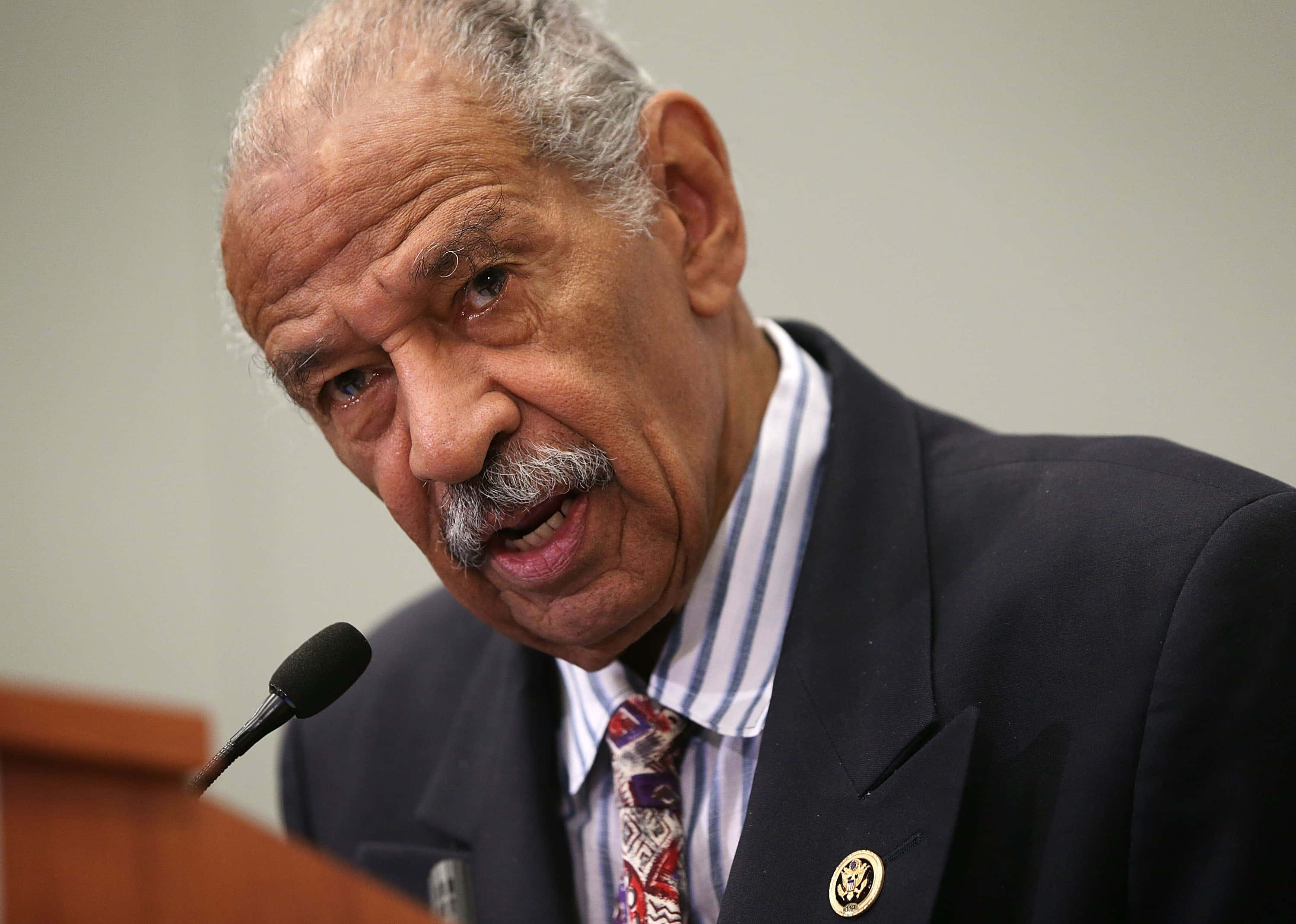 John Conyers, legislative session, suit, 2K Desktop Wallpaper