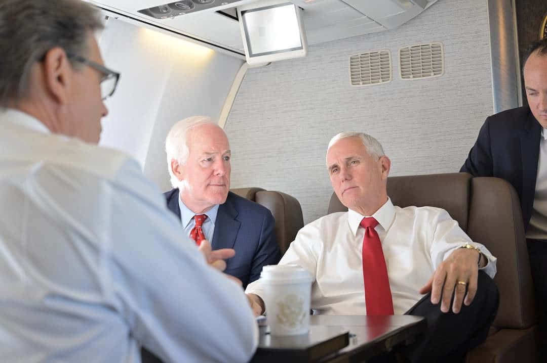 John Cornyn, private jet, leather seats, SD Desktop Wallpaper
