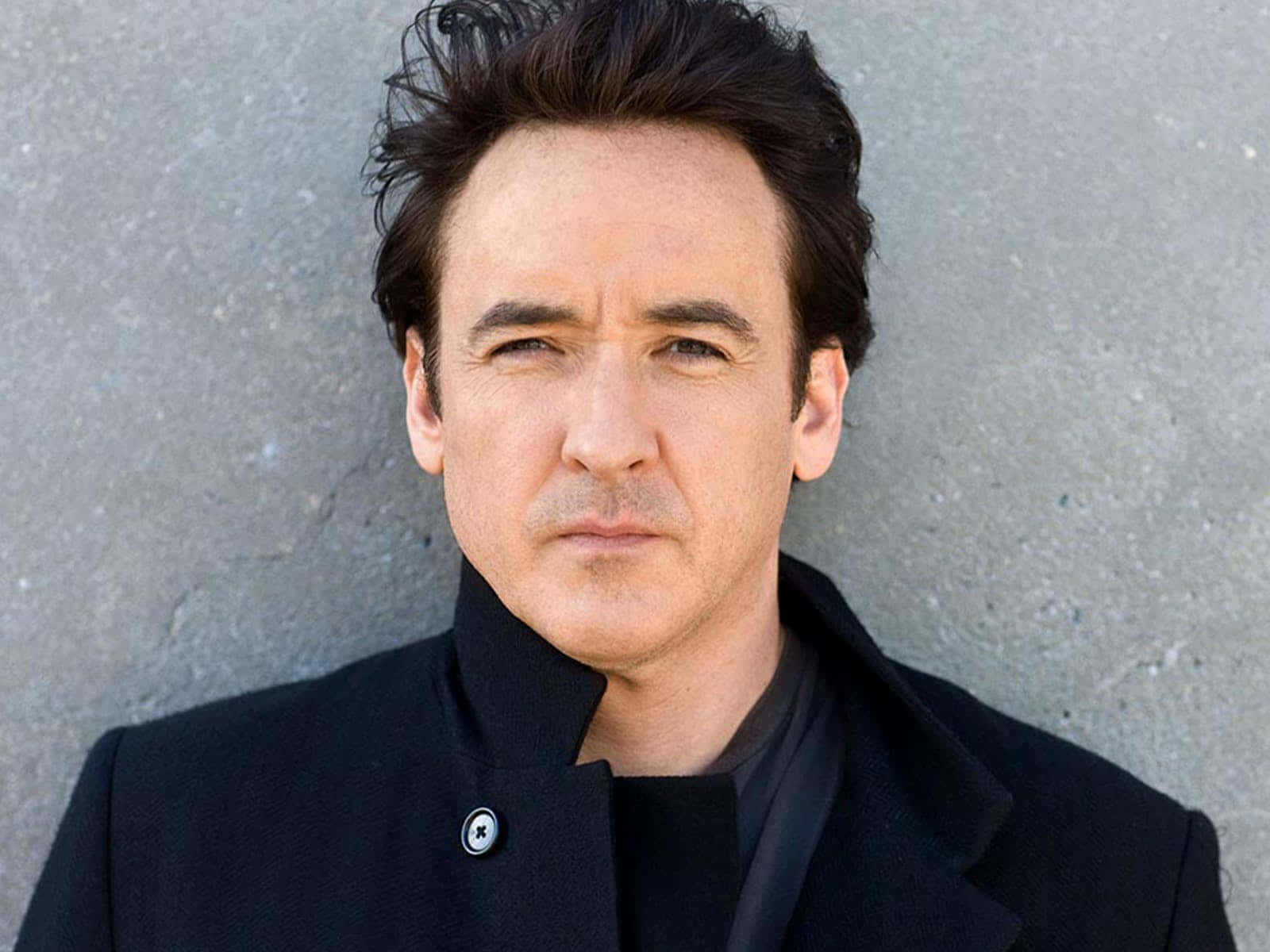 John Cusack, black coat, gray concrete wall, HD Desktop Wallpaper