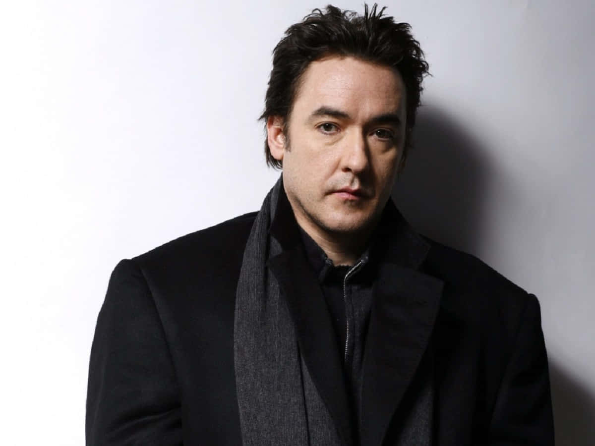 John Cusack, black coat, scarf, SD Desktop Wallpaper