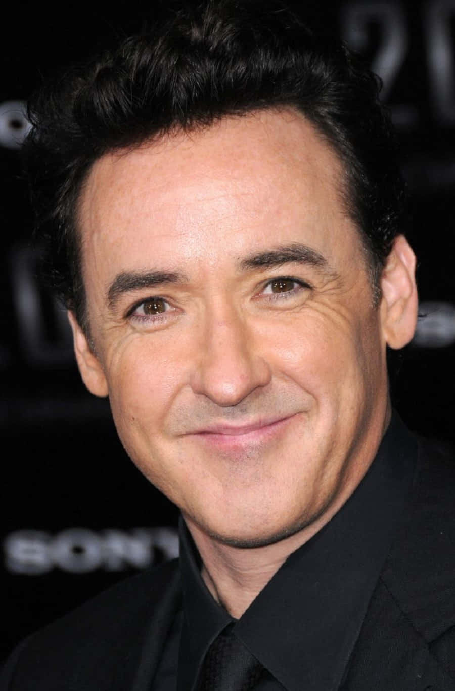John Cusack, black suit, dark background, HD Phone Wallpaper