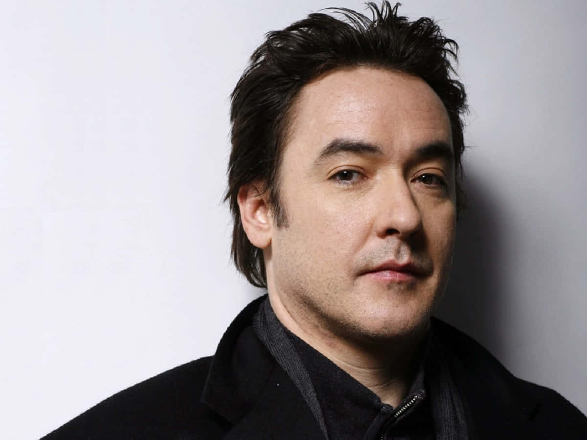 John Cusack, dark hair, black coat, SD Desktop Wallpaper