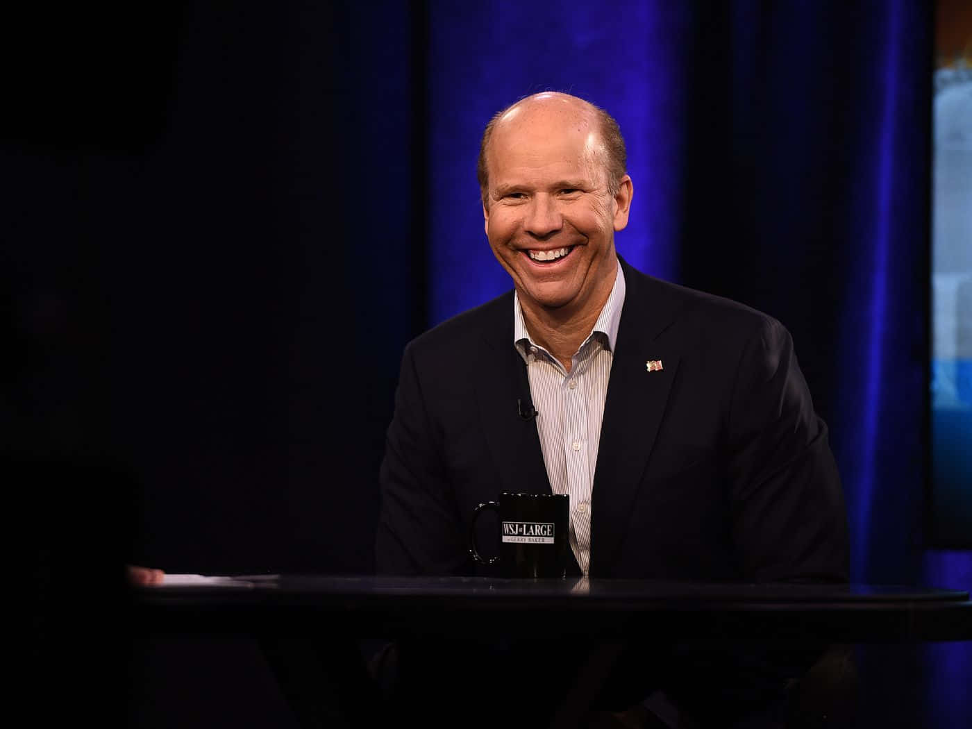 John Delaney, dark suit, WSJ-LARGE mug, HD Desktop Wallpaper