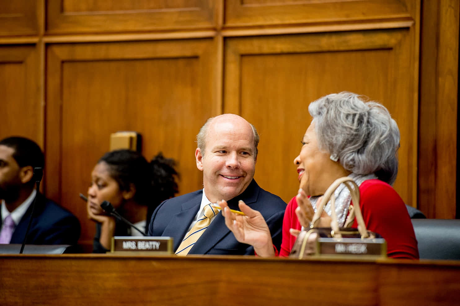 John Delaney, suit and tie, red top, HD Desktop Wallpaper