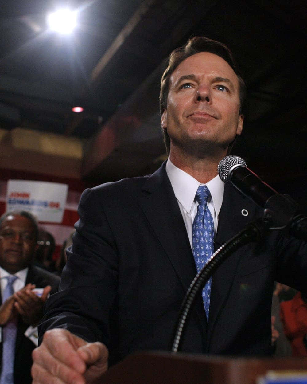 John Edwards, dark suit, blue patterned tie, SD Phone Wallpaper