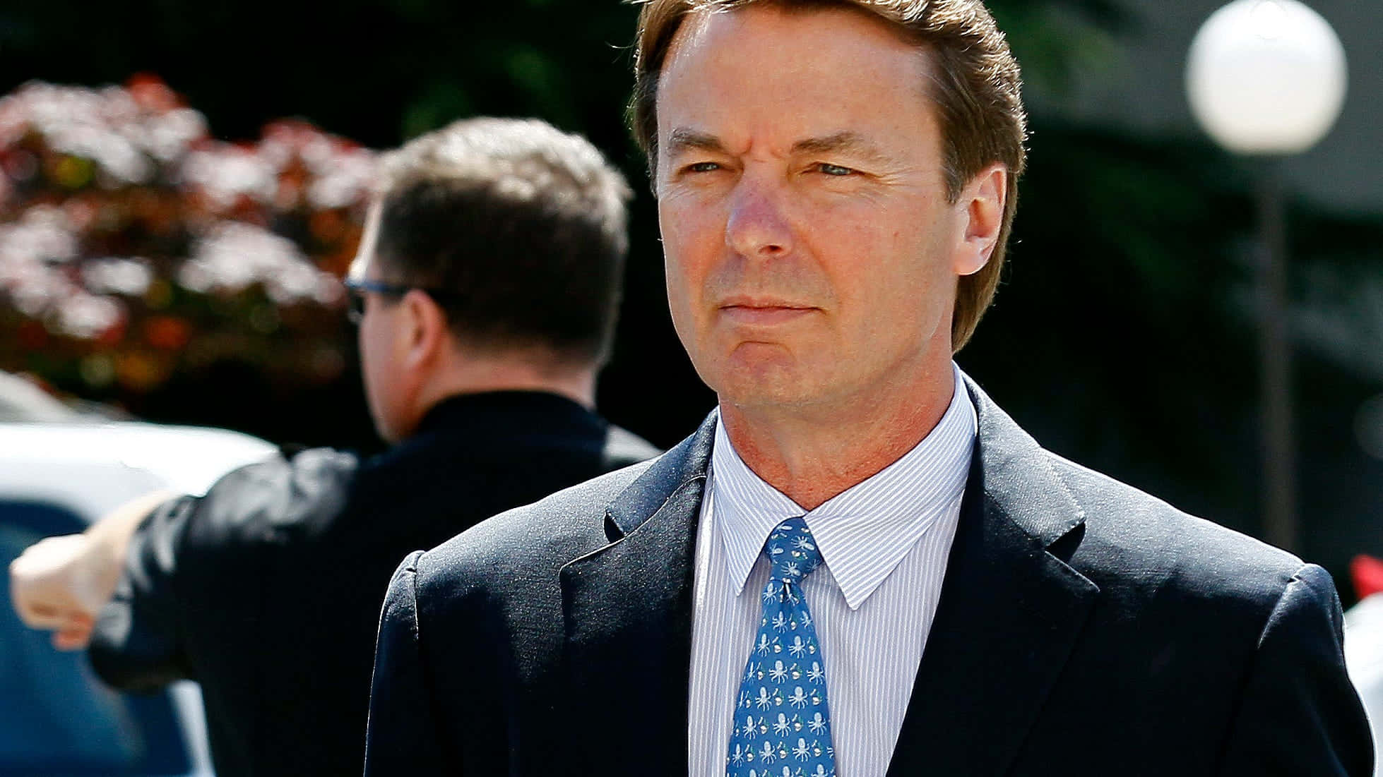 John Edwards, dark suit, blue patterned tie, Full HD Desktop Wallpaper