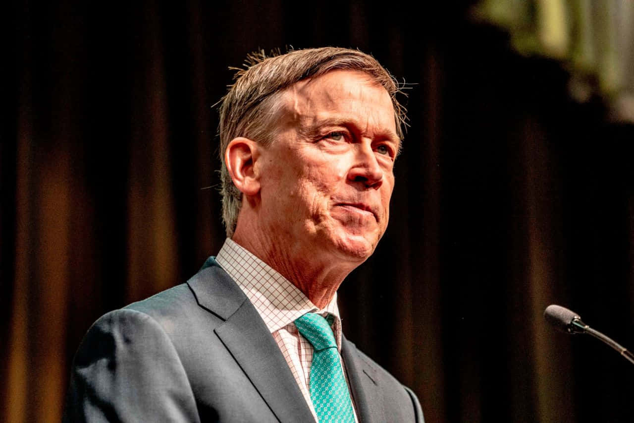 John Hickenlooper, gray suit, green tie, HD Desktop Wallpaper