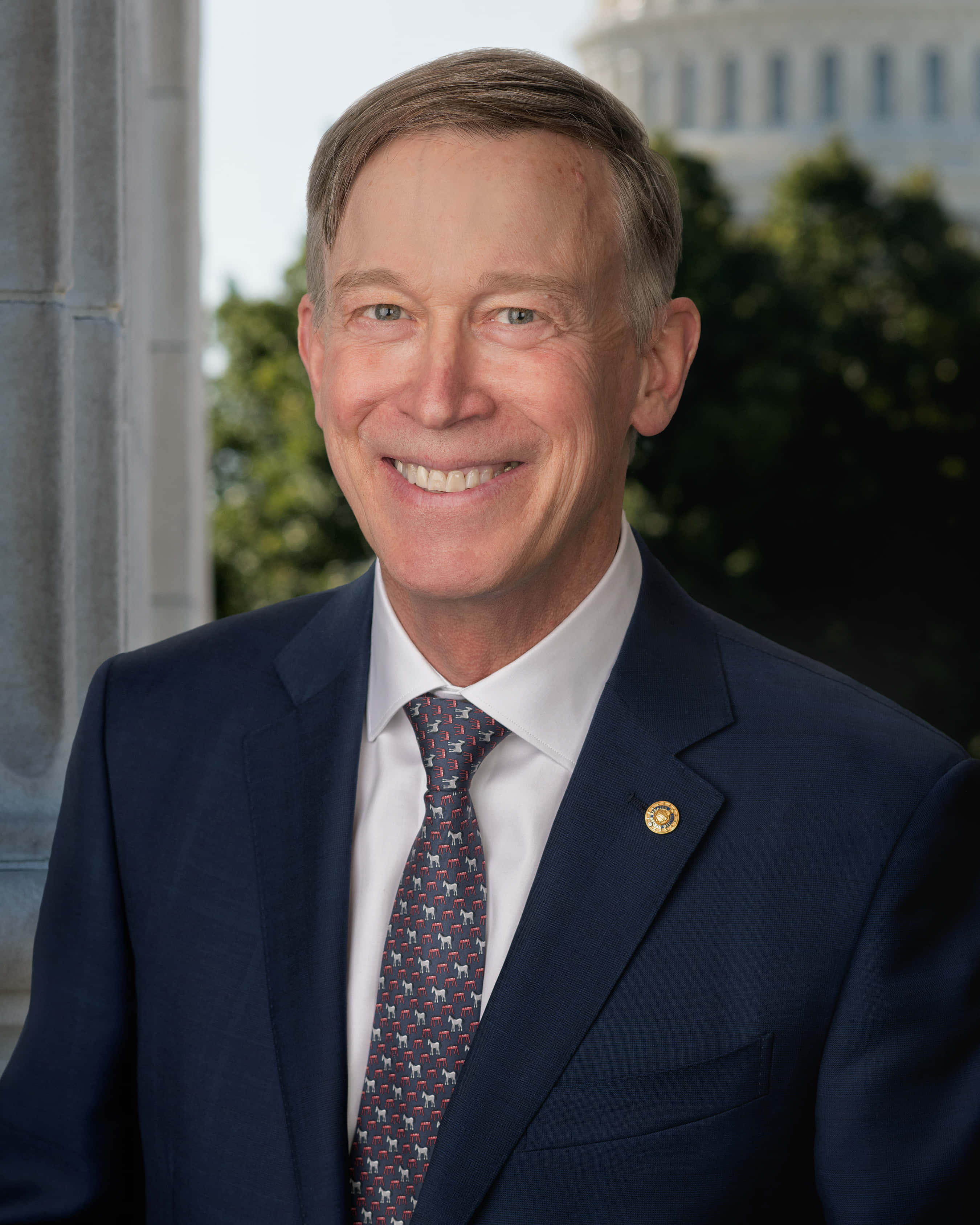 John Hickenlooper, navy suit, patterned tie, 2K Phone Wallpaper