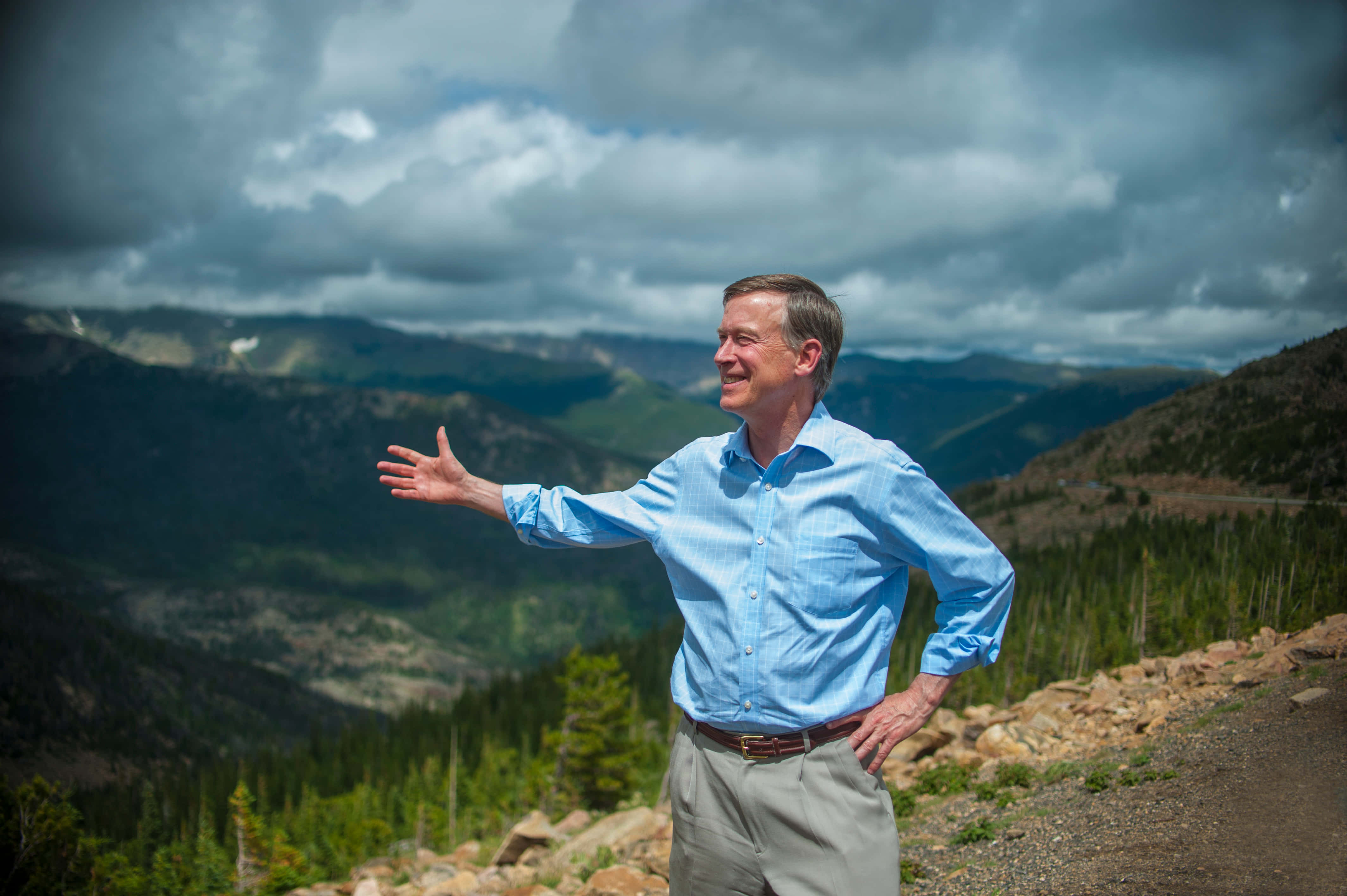 John Hickenlooper, blue shirt, mountain valley, 4K Desktop Wallpaper