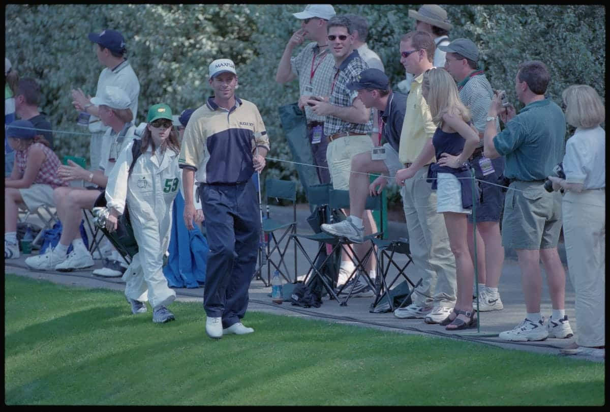 John Huston, crowd, sunlit fairway, SD Desktop Wallpaper