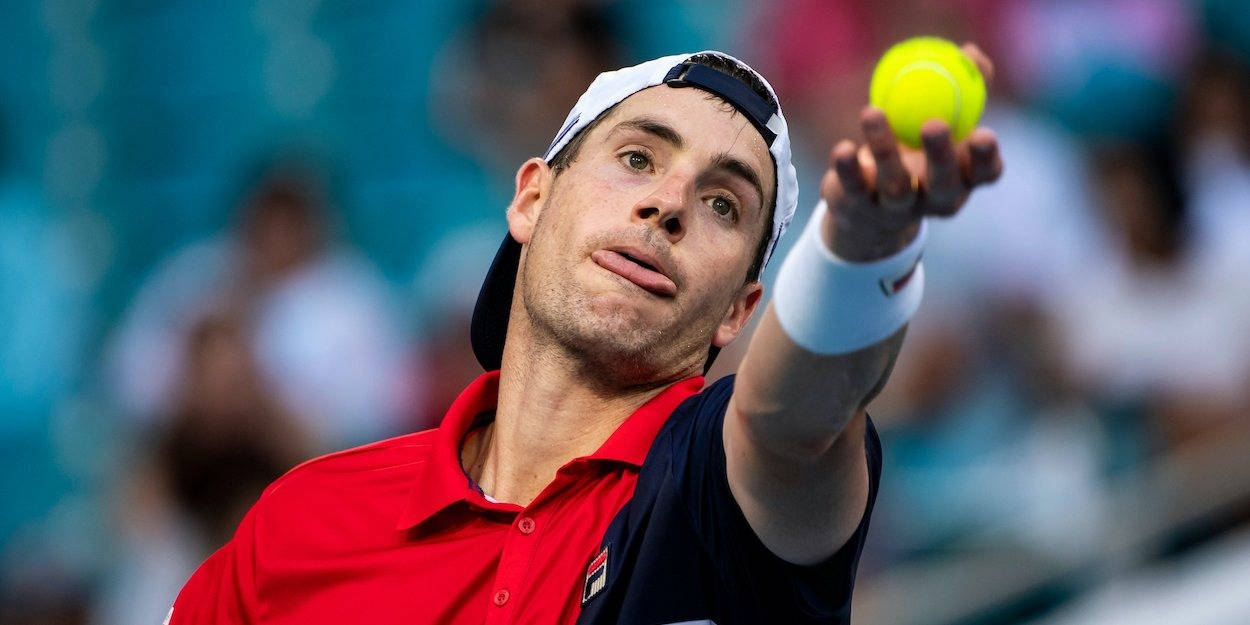 John Isner, red and blue shirt, bright yellow ball, SD Desktop Wallpaper
