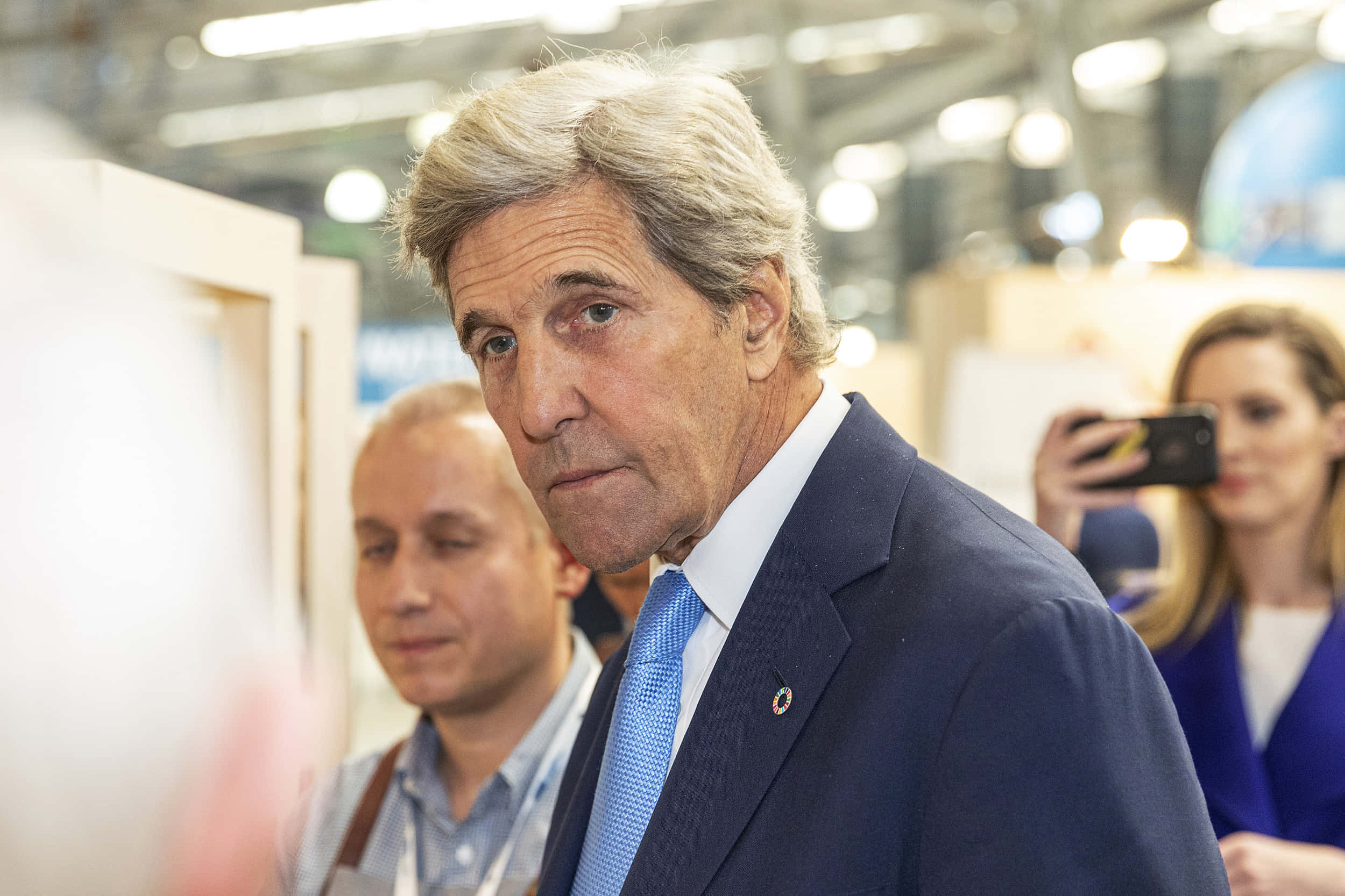 John Kerry, dark suit, blue tie, Full HD Desktop Wallpaper