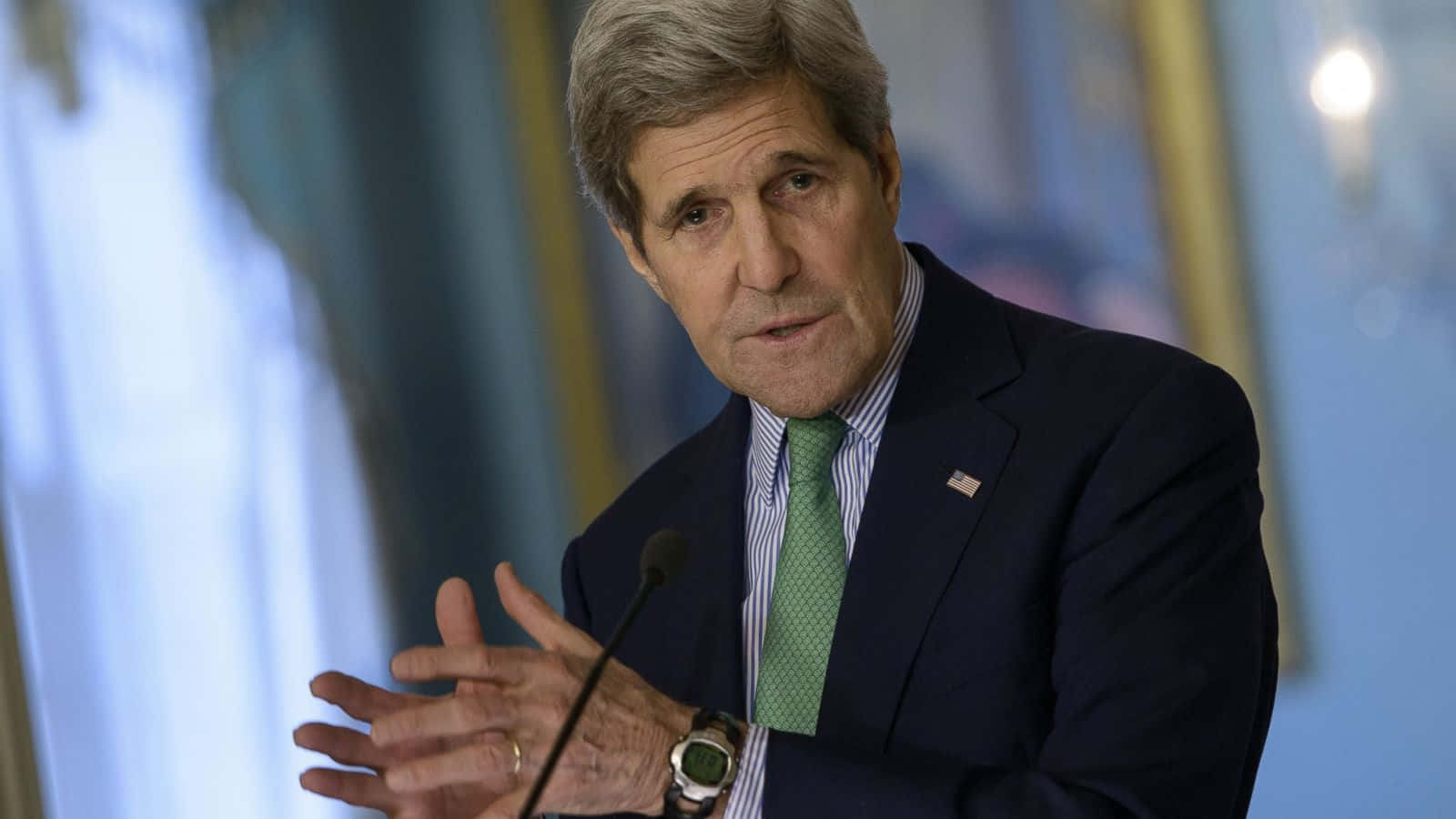 John Kerry, dark suit, green tie, HD Desktop Wallpaper