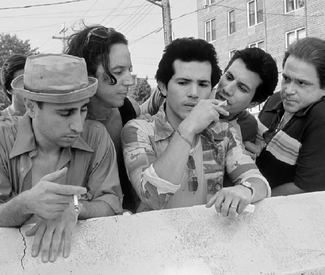 John Leguizamo, black and white photo, five men, SD Desktop Wallpaper
