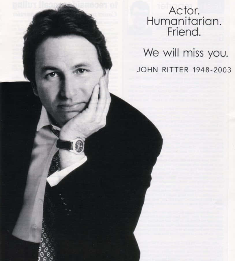 John Ritter, black and white portrait, chin on hand, SD Phone Wallpaper