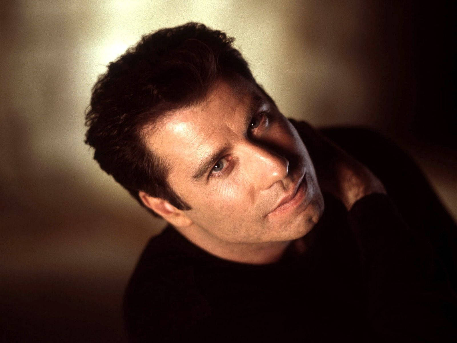 John Travolta, dark hair, soft warm light, HD Desktop Wallpaper