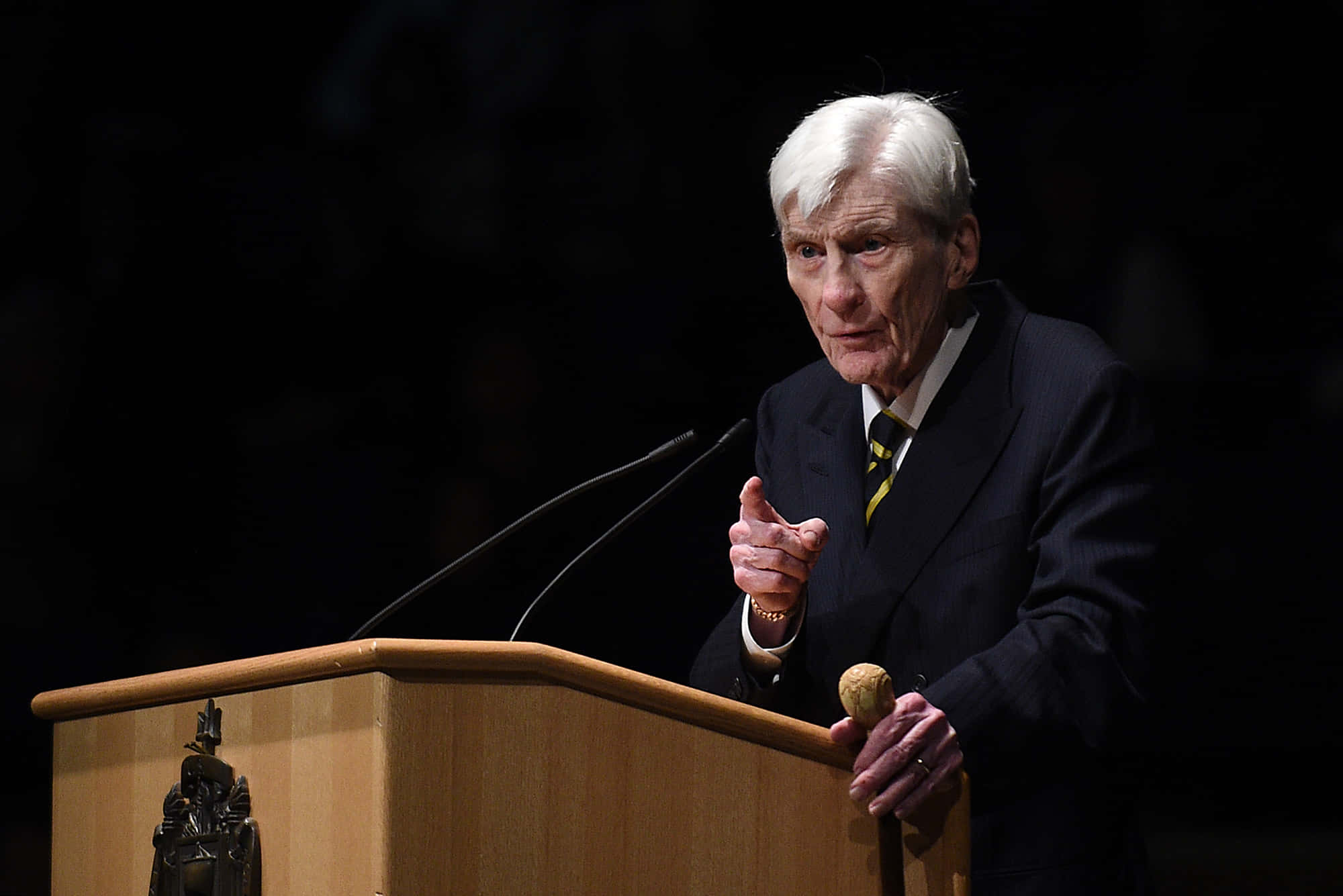 John Warner, podium, black backdrop, Full HD Desktop Wallpaper