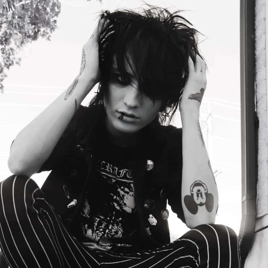 Johnnie Guilbert, emo style, dark hair, SD Desktop Wallpaper