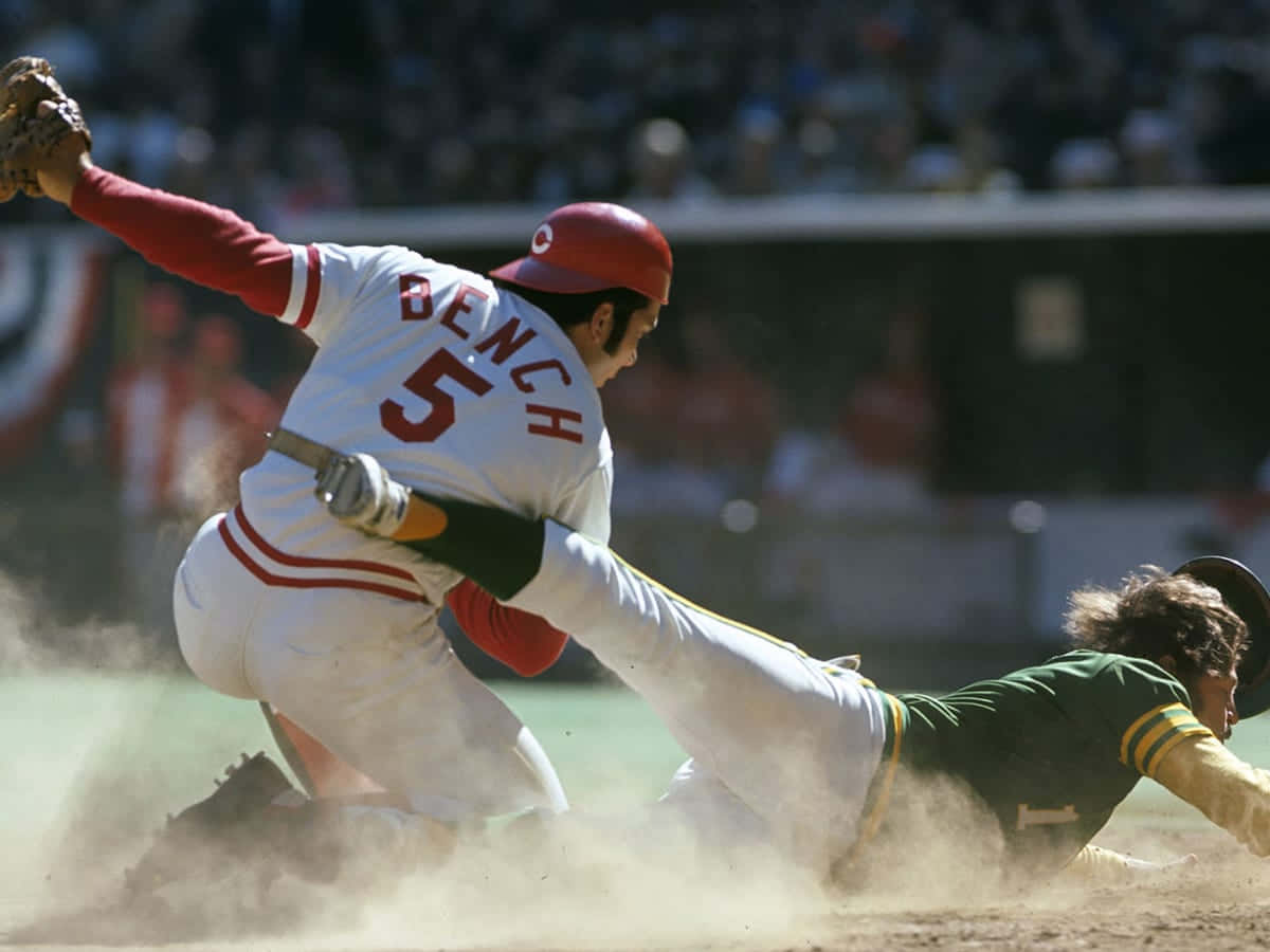 Johnny Bench, white and red uniform, green and gold uniform, SD Desktop Wallpaper