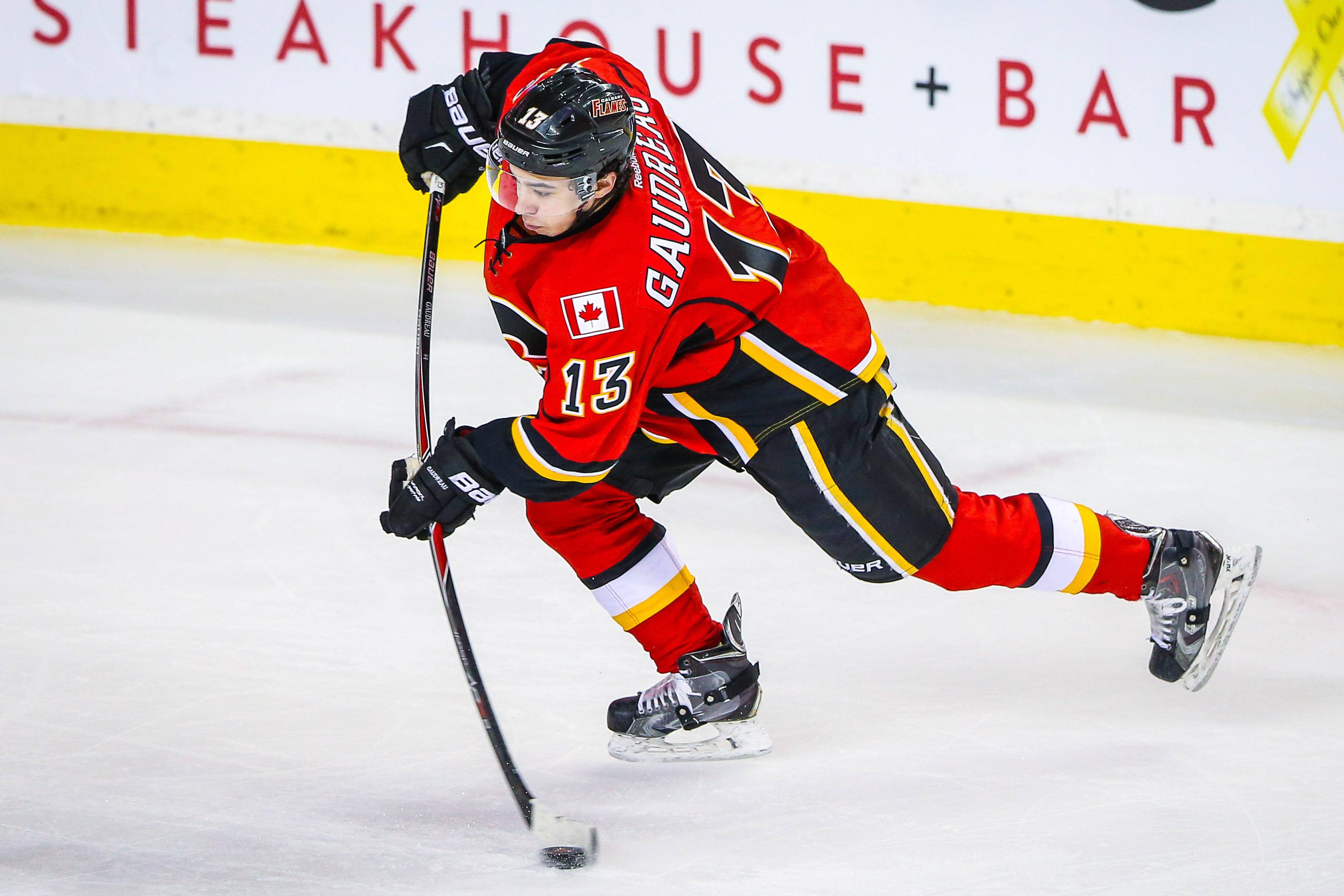 Johnny Gaudreau, red and black uniform, ice hockey, 2K Desktop Wallpaper