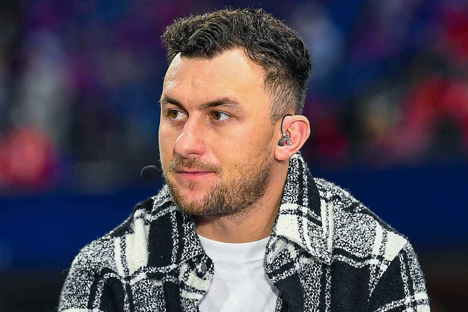 Johnny Manziel, black and white plaid jacket, stadium, HD Desktop Wallpaper
