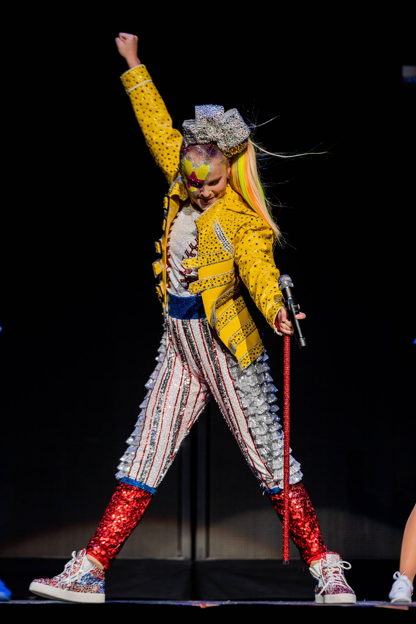 Jojo Siwa, glittering yellow jacket, striped pants, Full HD Phone Wallpaper