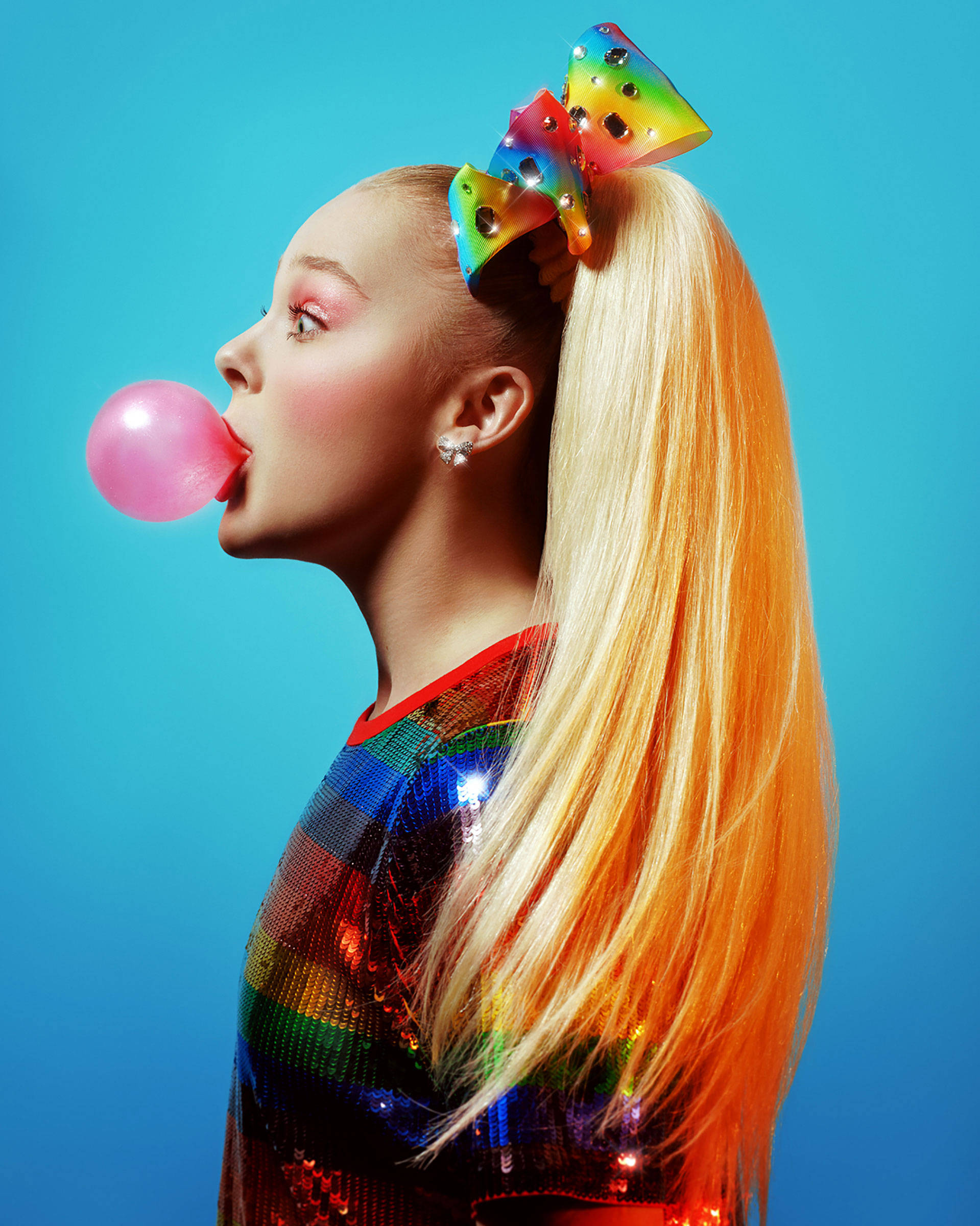 Jojo Siwa, blowing bubblegum, blonde hair, Full HD Phone Wallpaper
