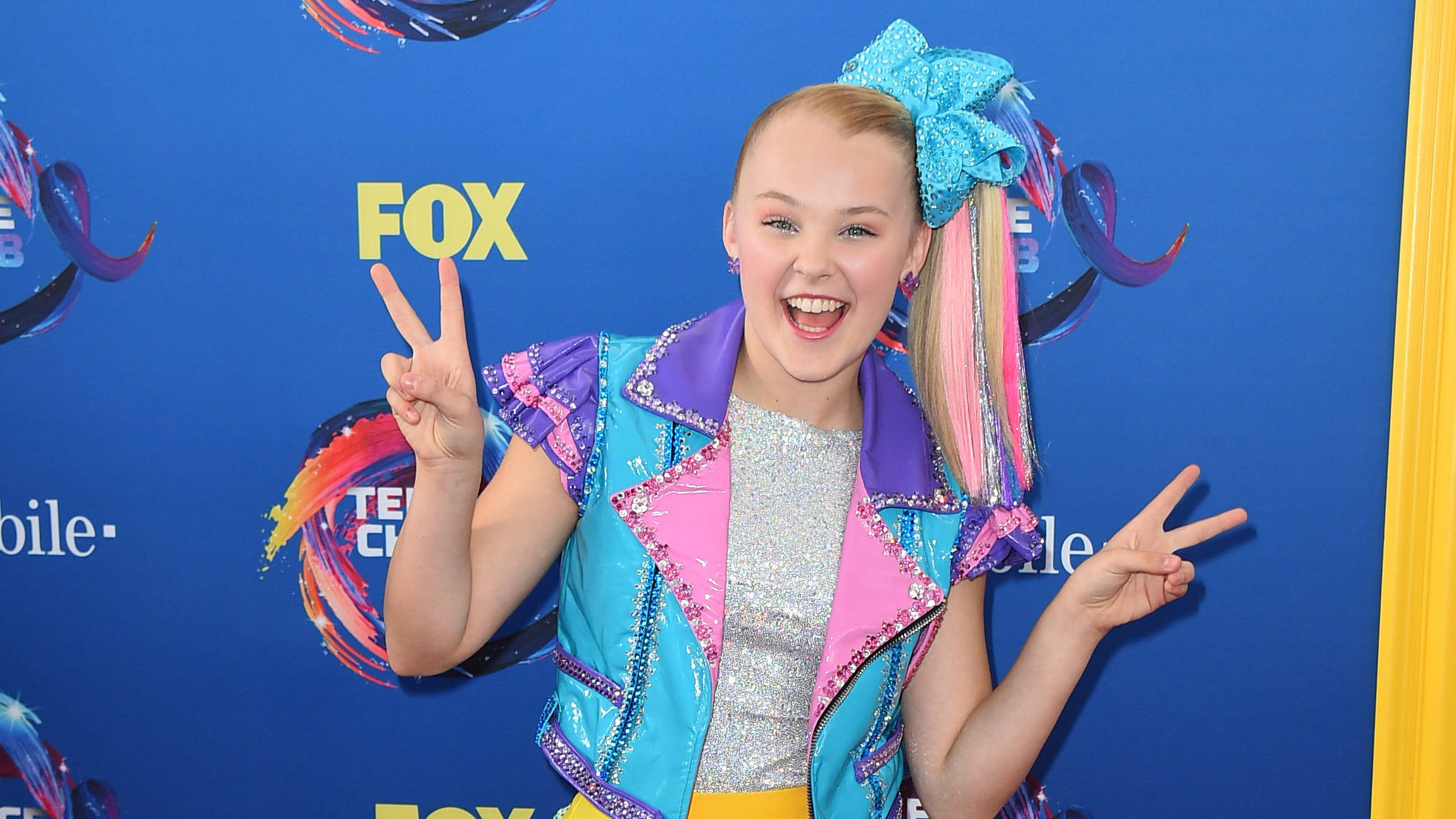 Jojo Siwa, girly outfit, large blue bow, Full HD Desktop Wallpaper