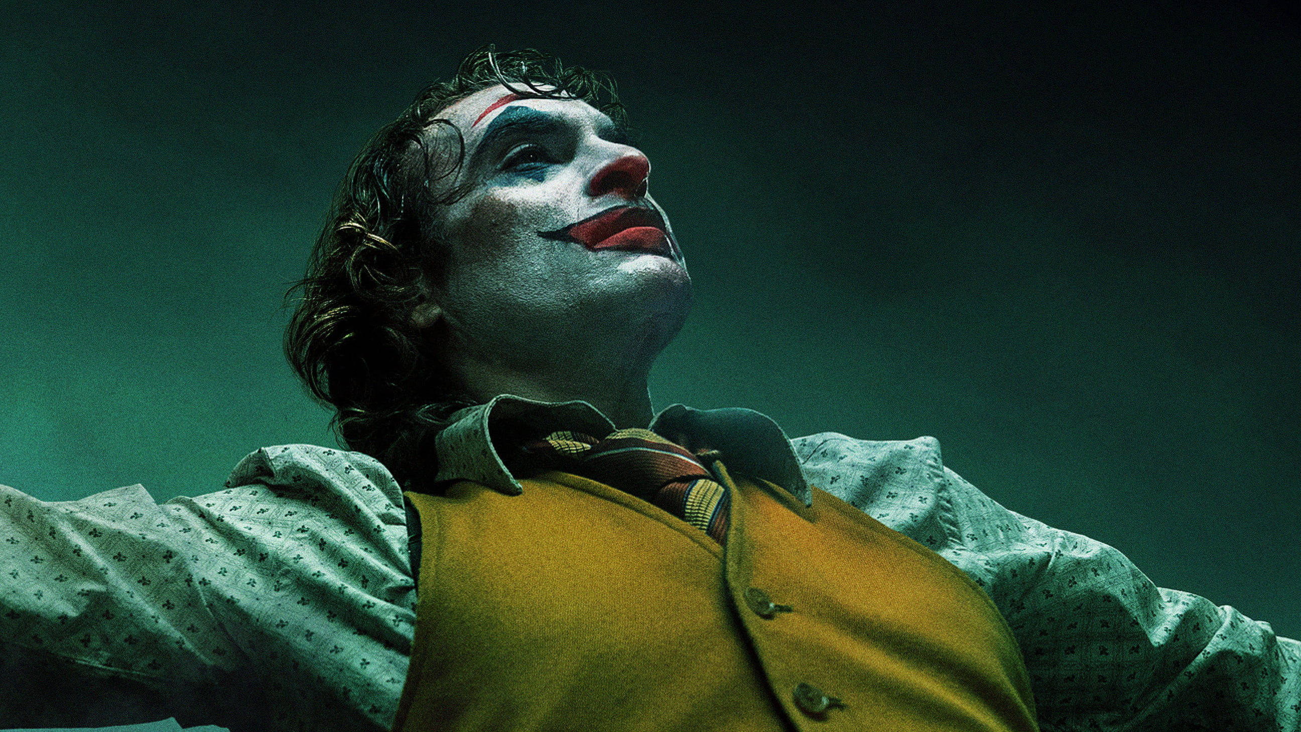 Joker 2020, white face paint, red lips, 2K Desktop Wallpaper