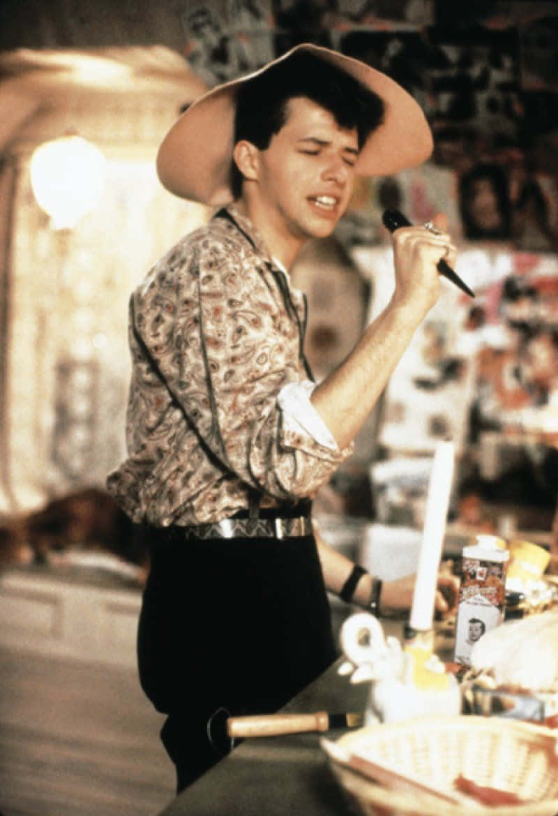 Jon Cryer, wide-brimmed hat, patterned shirt, SD Phone Wallpaper