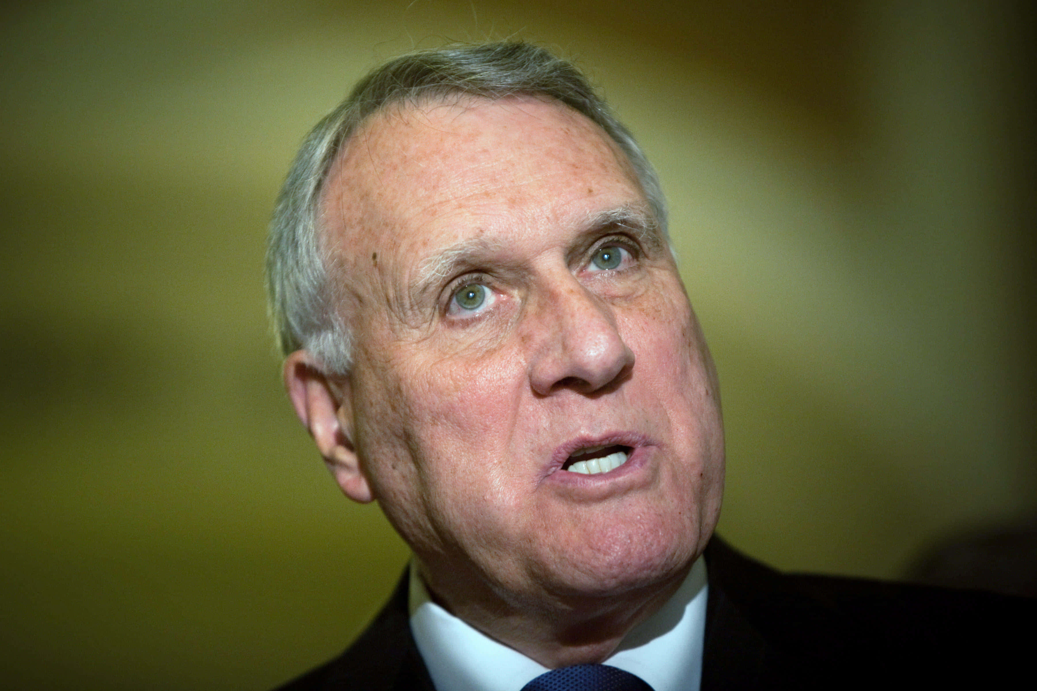 Jon Kyl, mid speech, close-up portrait, 2K Desktop Wallpaper