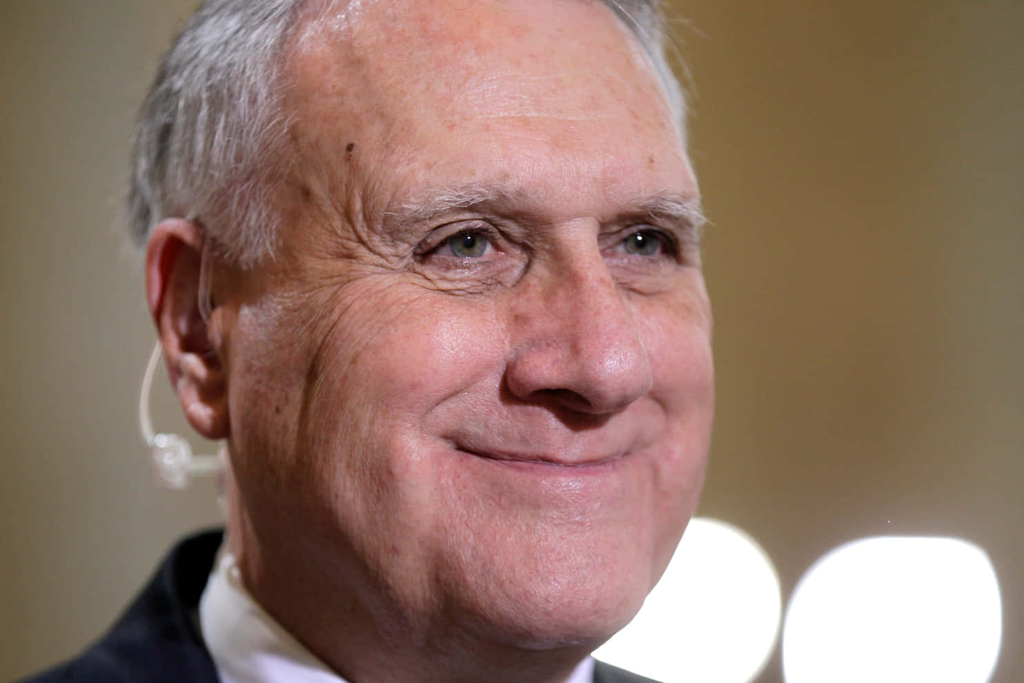 Jon Kyl, smiling face, gray hair, HD Desktop Wallpaper