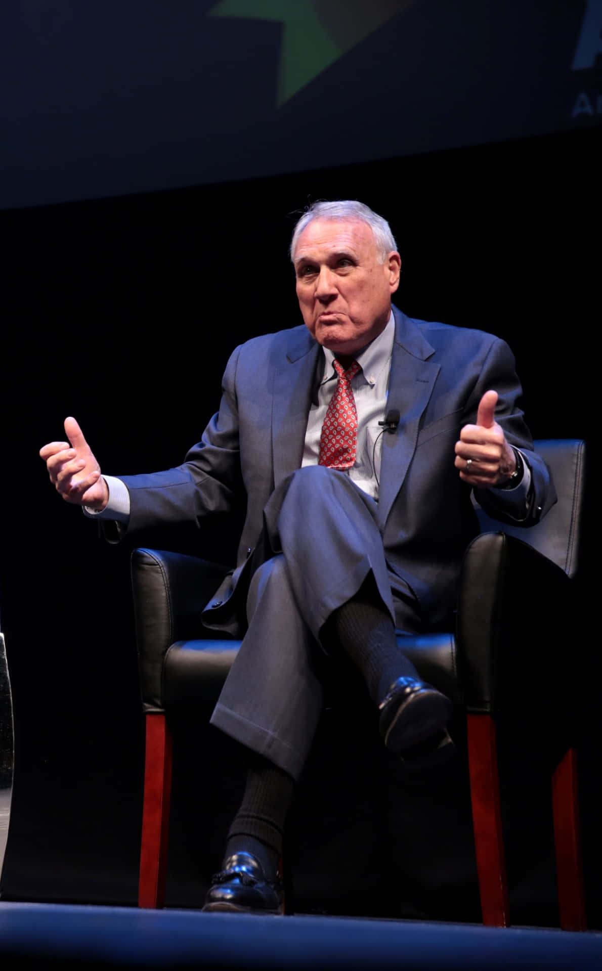 Jon Kyl, suit, thumbs up, Full HD Phone Wallpaper