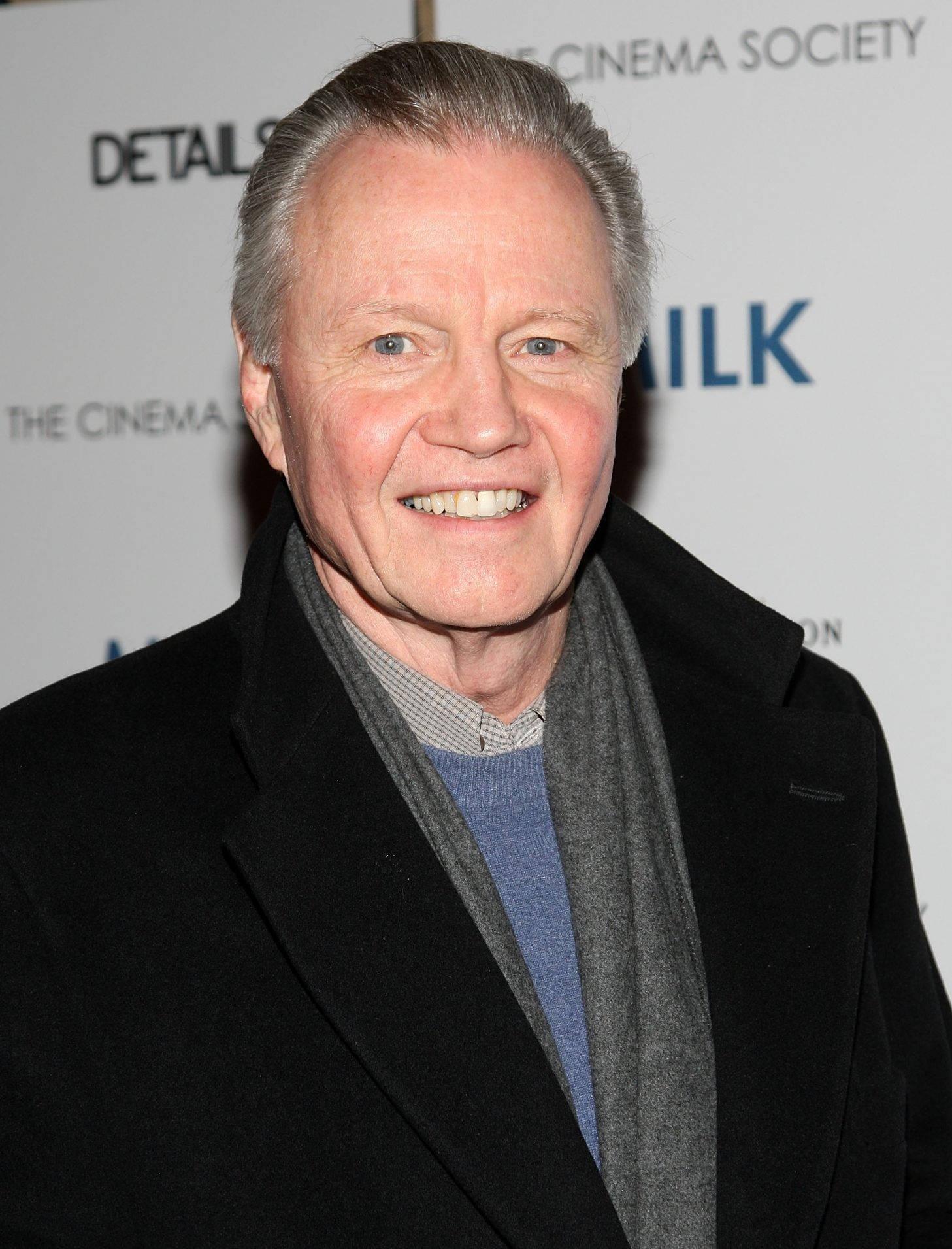 Jon Voight, black coat, gray scarf, HD Phone Wallpaper